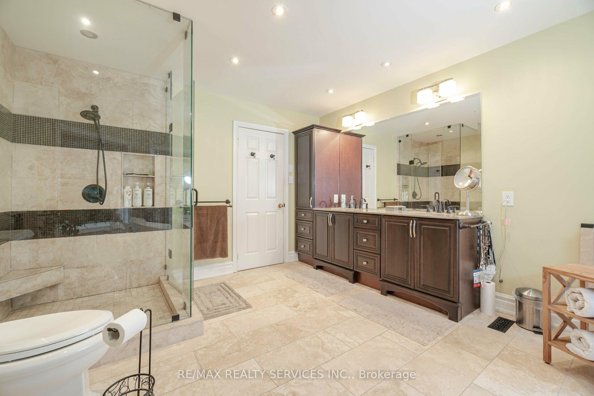 Photo 27 of 34 Casper Crescent, Brampton, Fletcher's Creek South — HOMEH