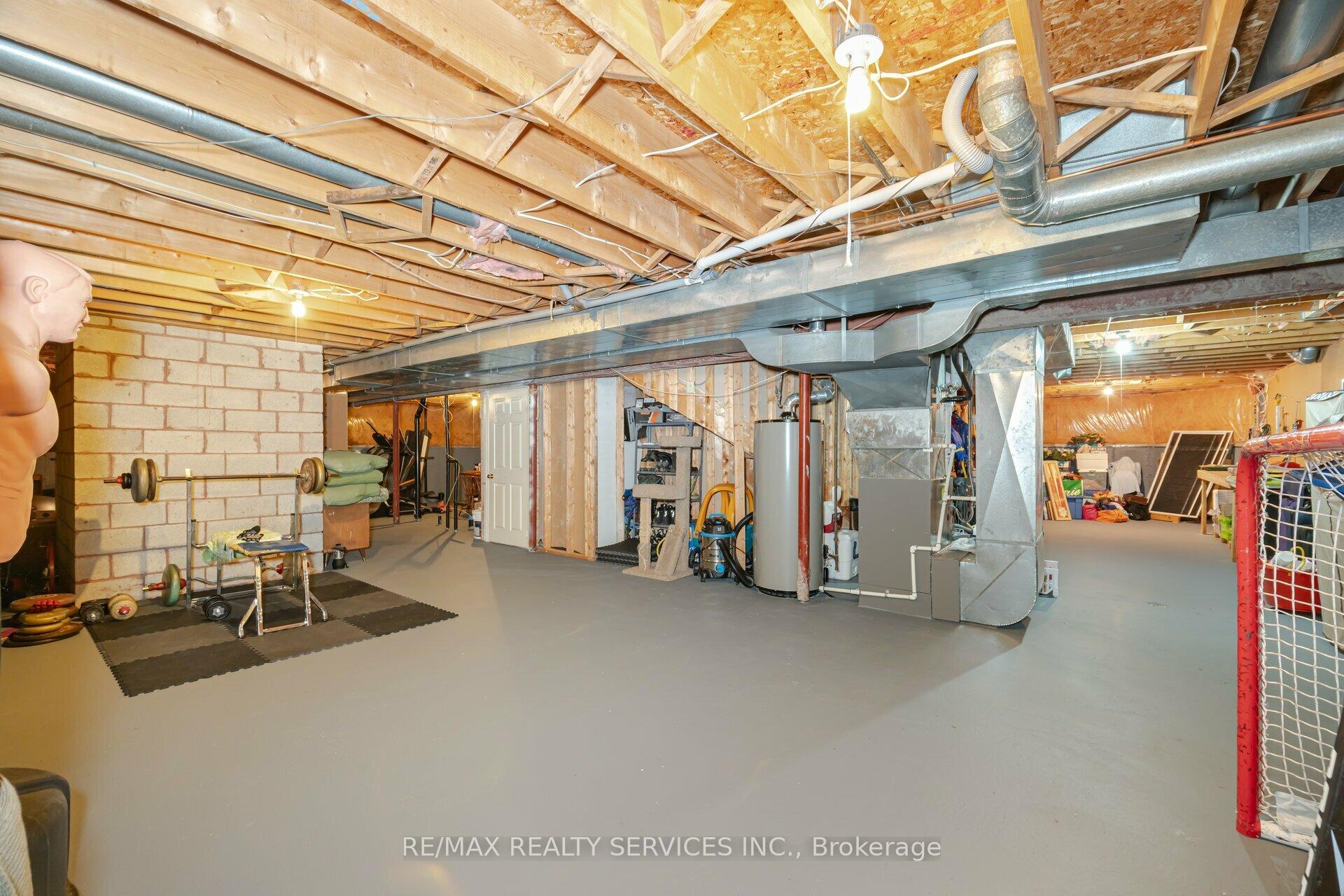 Photo 30 of 34 Casper Crescent, Brampton, Fletcher's Creek South — HOMEH