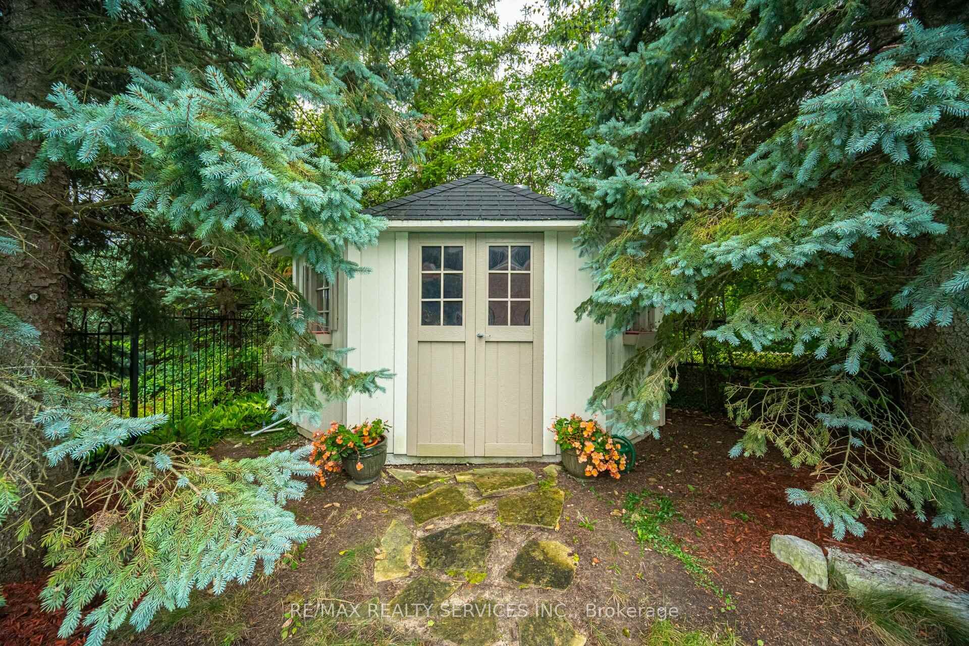 Photo 37 of 34 Casper Crescent, Brampton, Fletcher's Creek South — HOMEH
