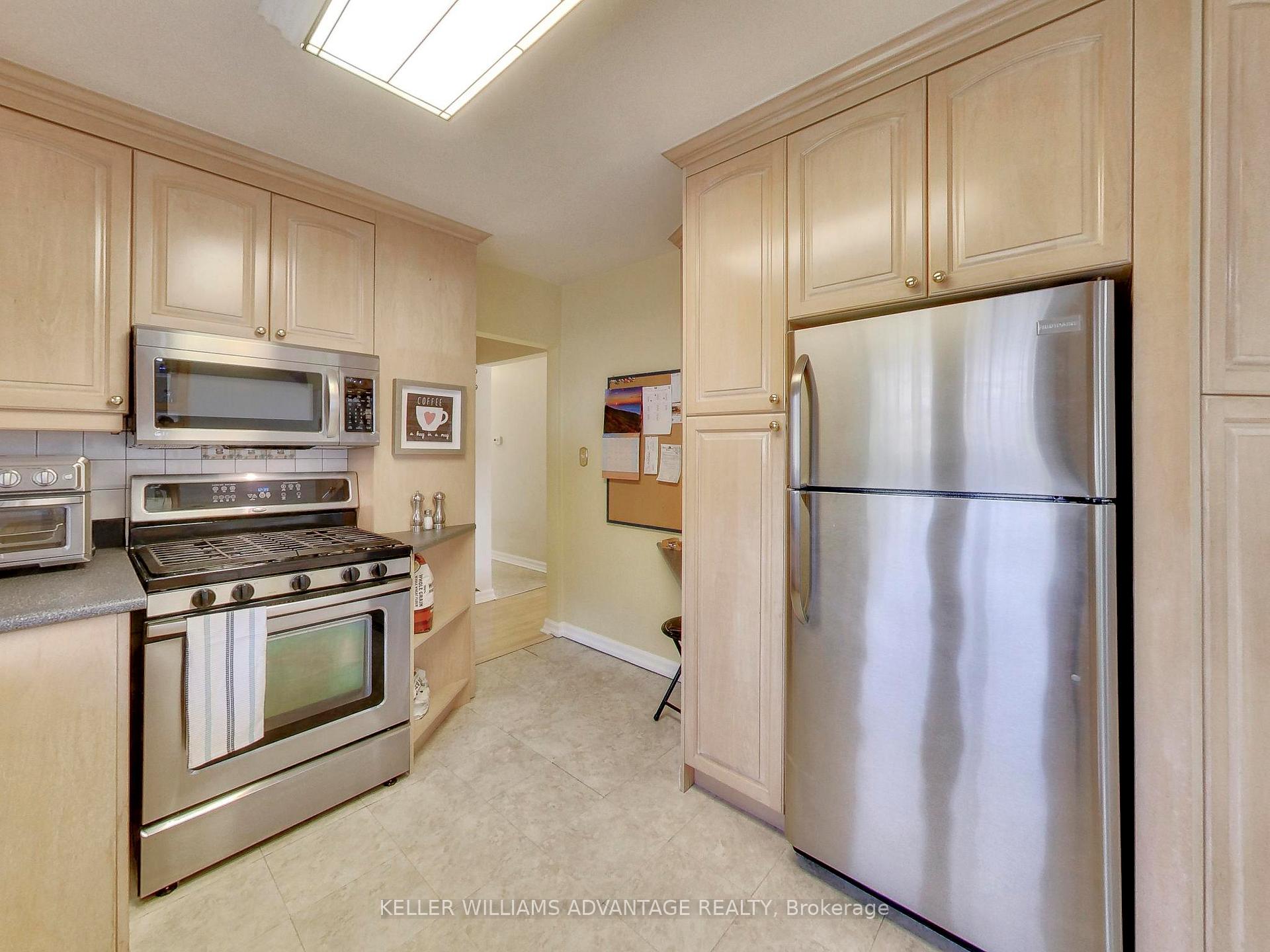 Photo 13 of 546 Sheppard Avenue, Pickering, Woodlands — HOMEH