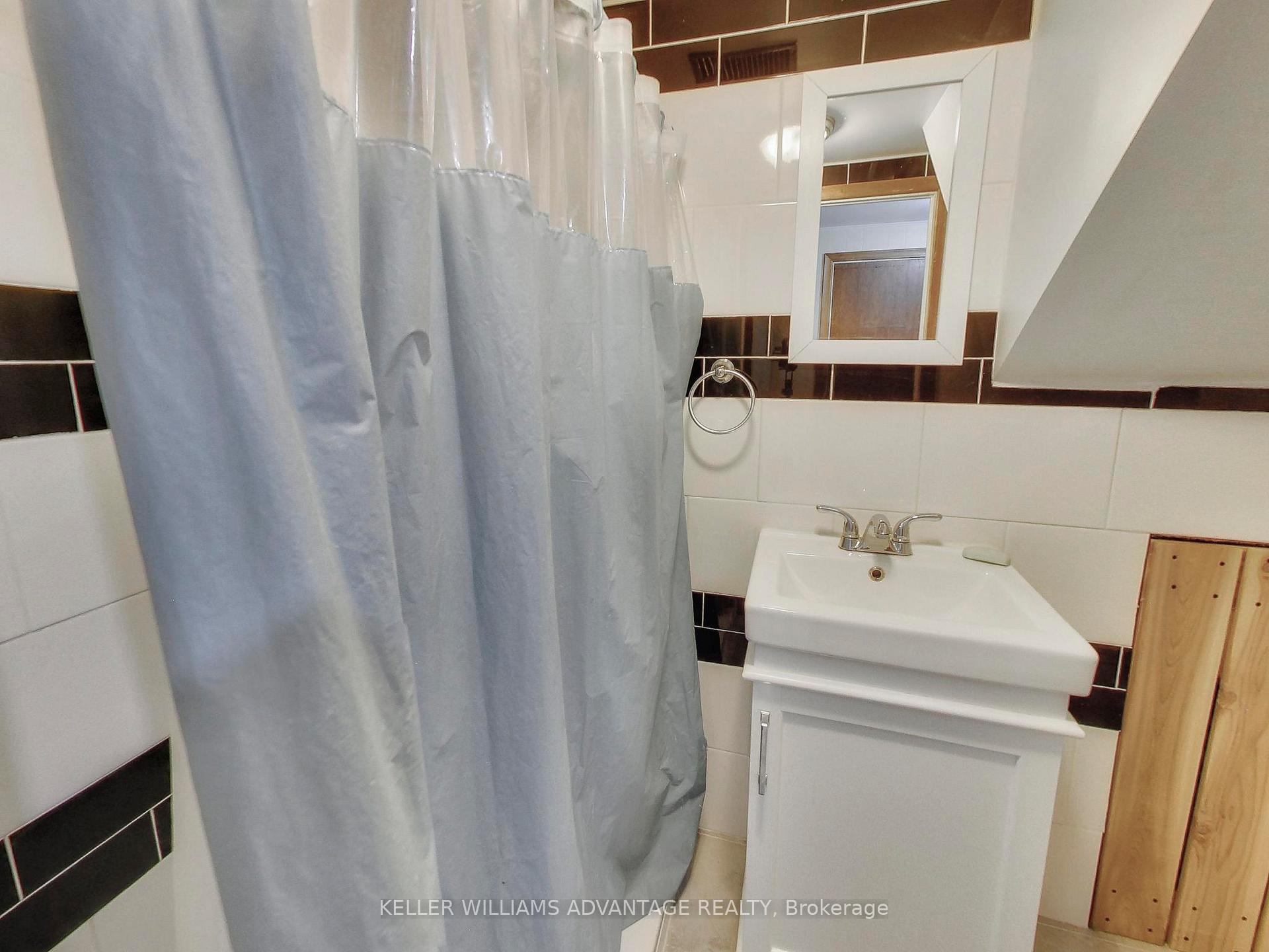 Photo 31 of 546 Sheppard Avenue, Pickering, Woodlands — HOMEH