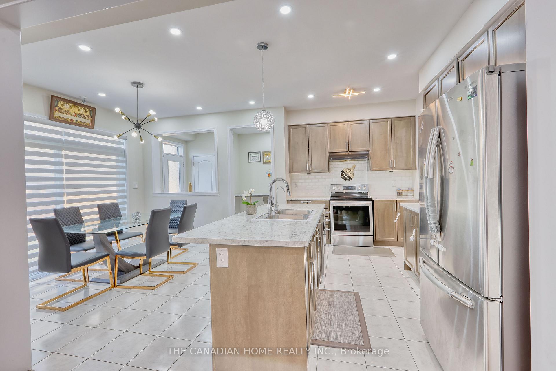 Photo 4 of 60 Fleming Crescent, Haldimand — HOMEH