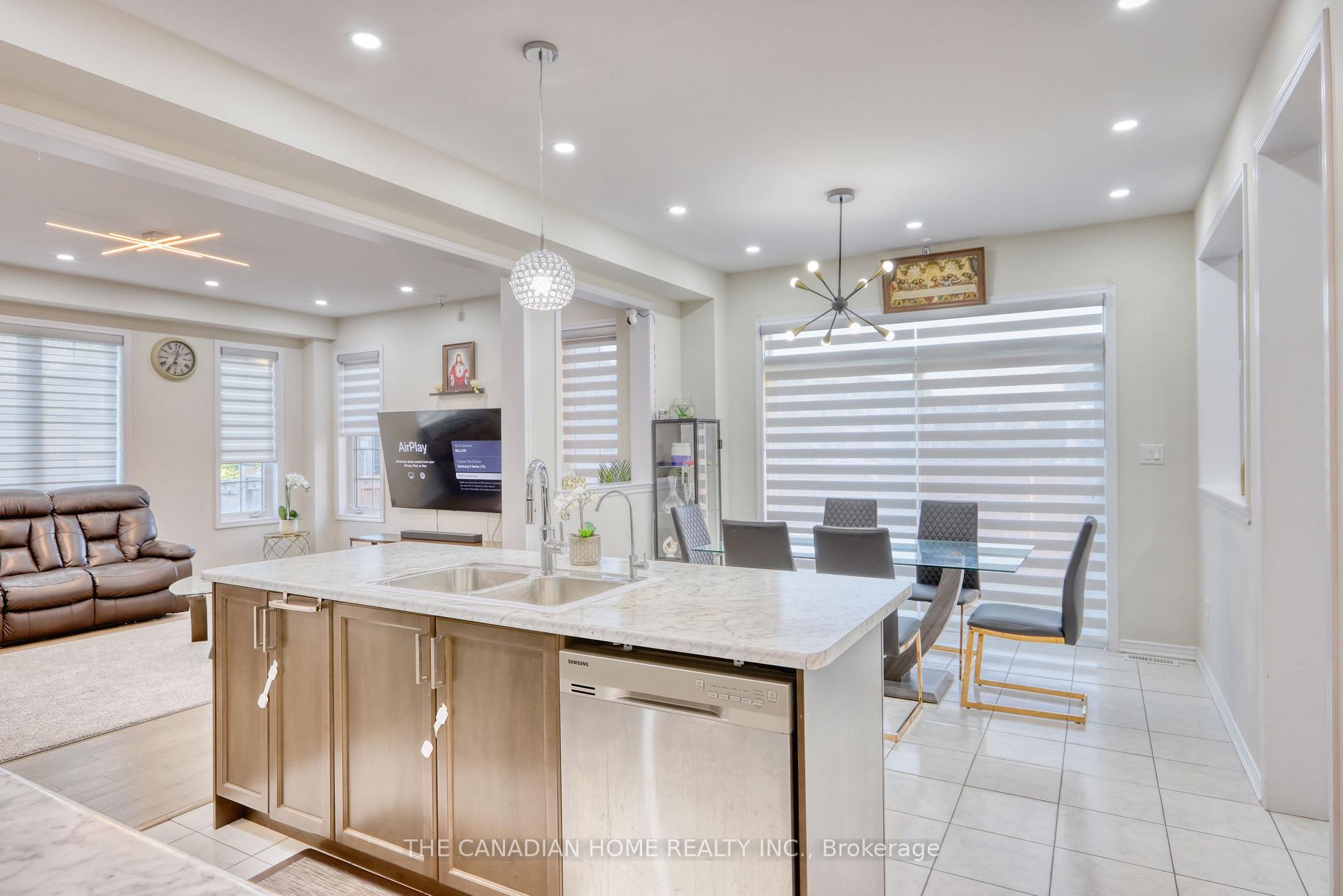 Photo 13 of 60 Fleming Crescent, Haldimand — HOMEH
