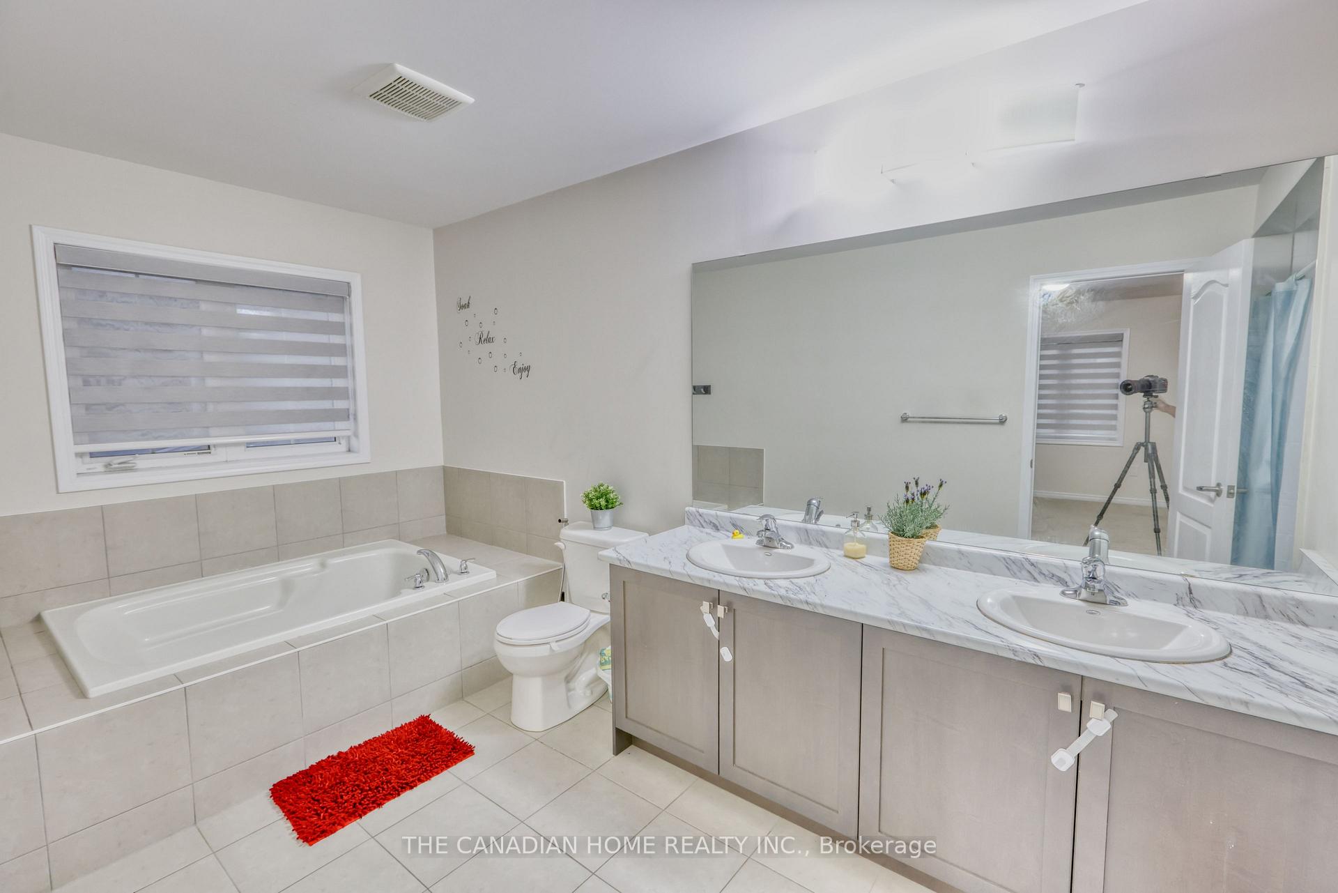 Photo 18 of 60 Fleming Crescent, Haldimand — HOMEH
