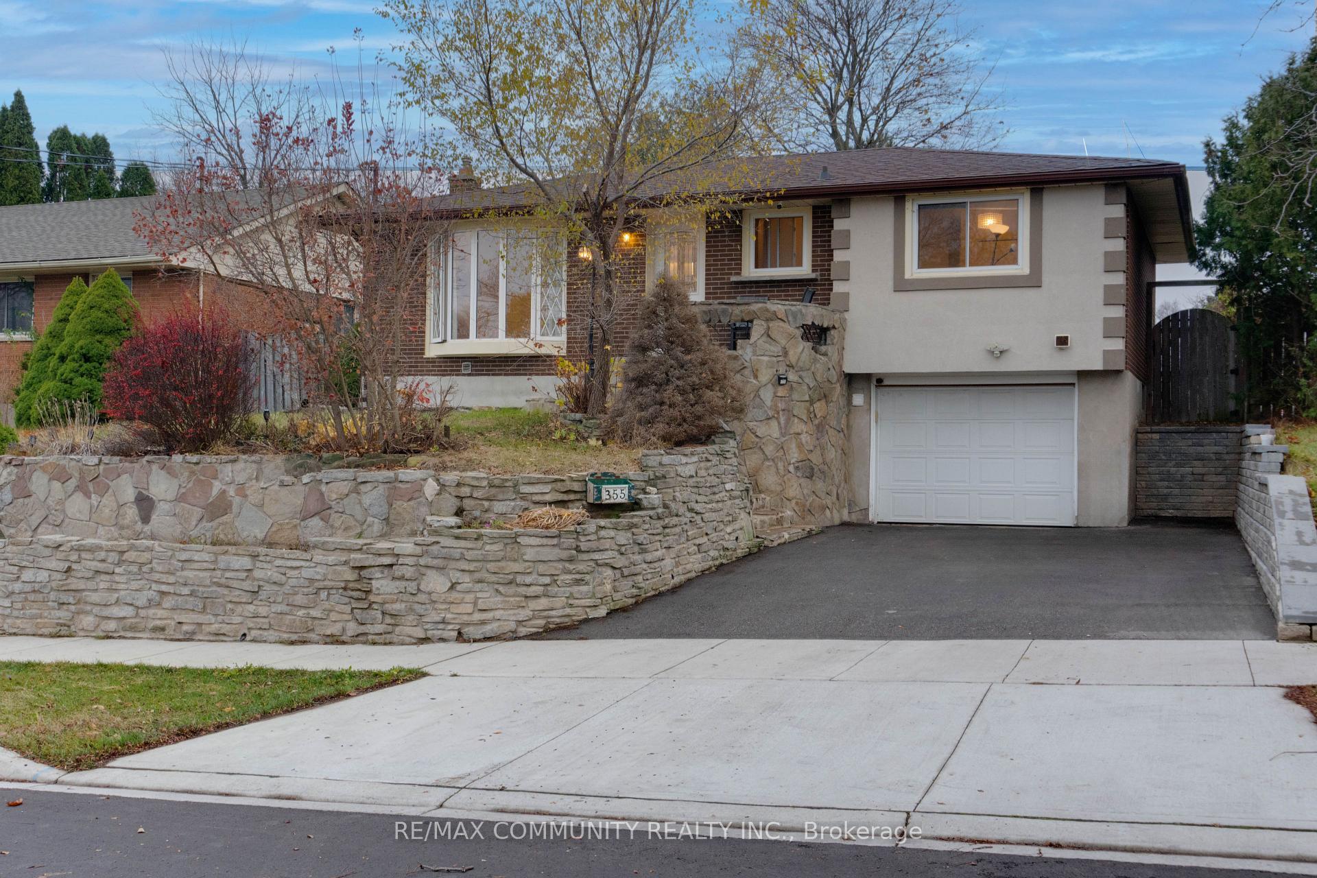 Photo 7 of 355 Southill Drive, Kitchener — HOMEH
