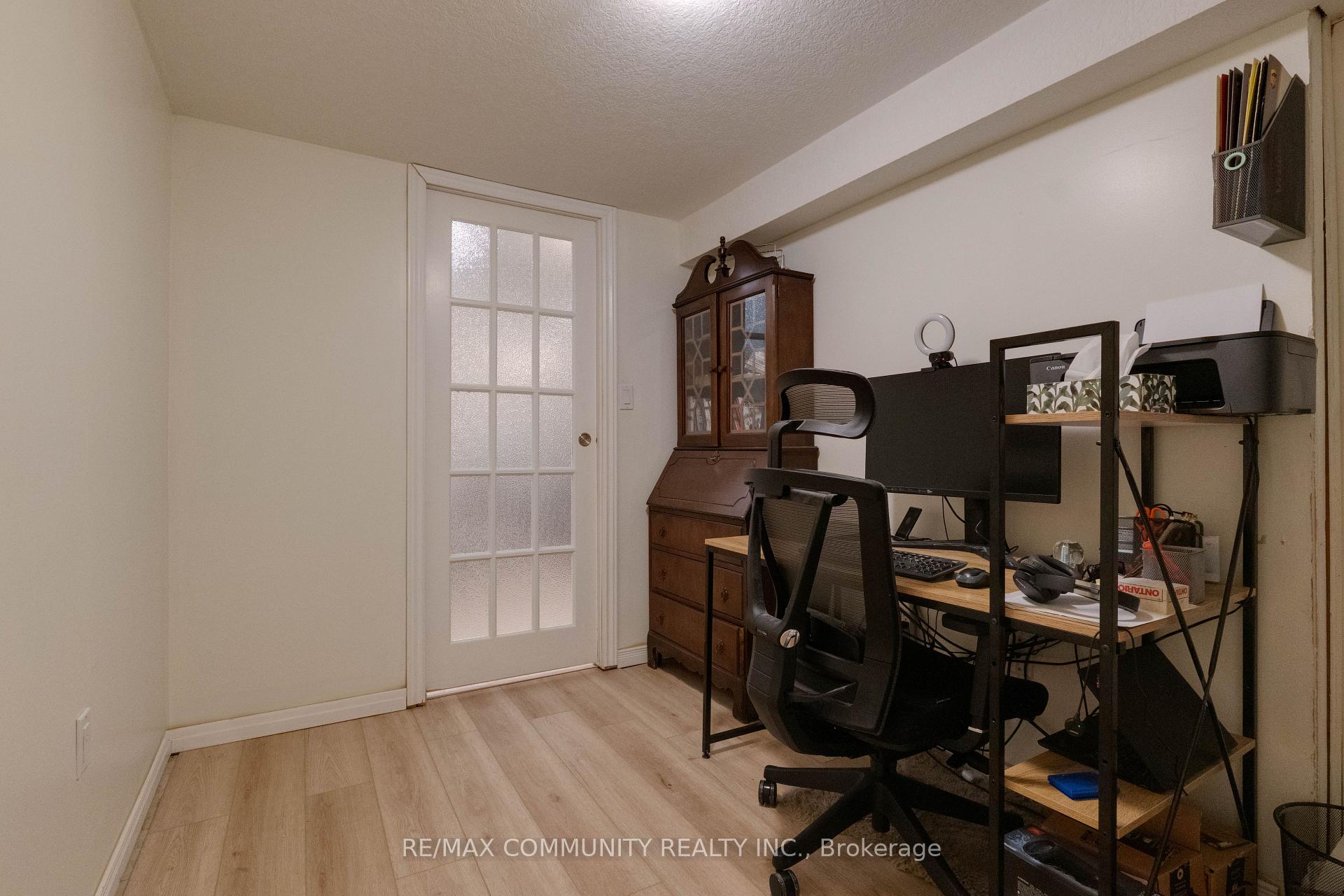 Photo 15 of 355 Southill Drive, Kitchener — HOMEH
