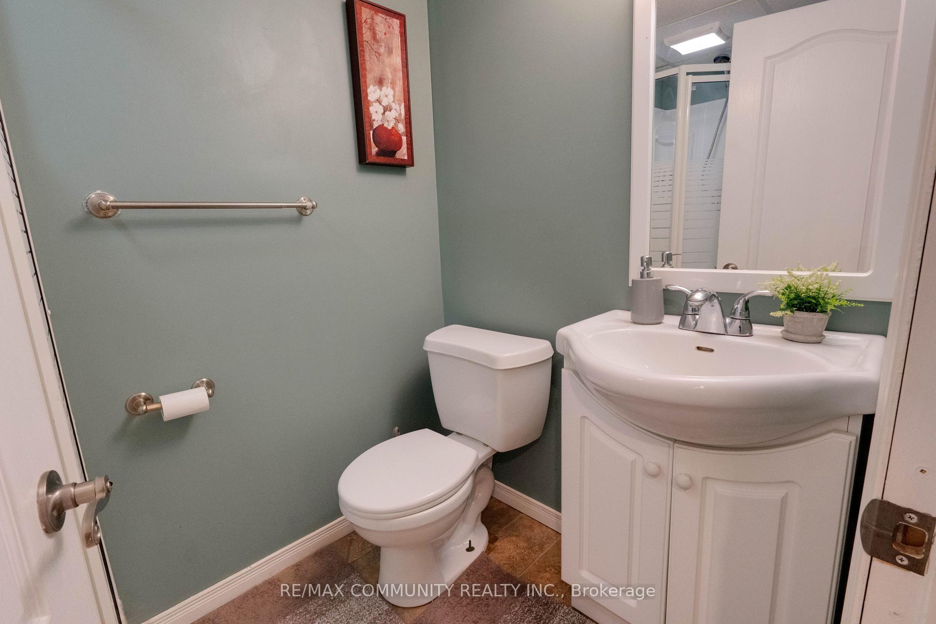 Photo 16 of 355 Southill Drive, Kitchener — HOMEH
