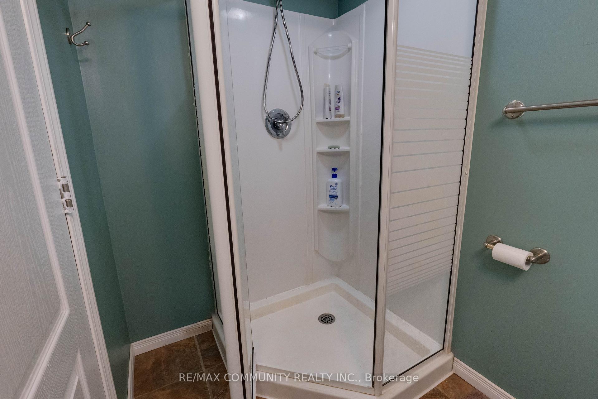 Photo 18 of 355 Southill Drive, Kitchener — HOMEH