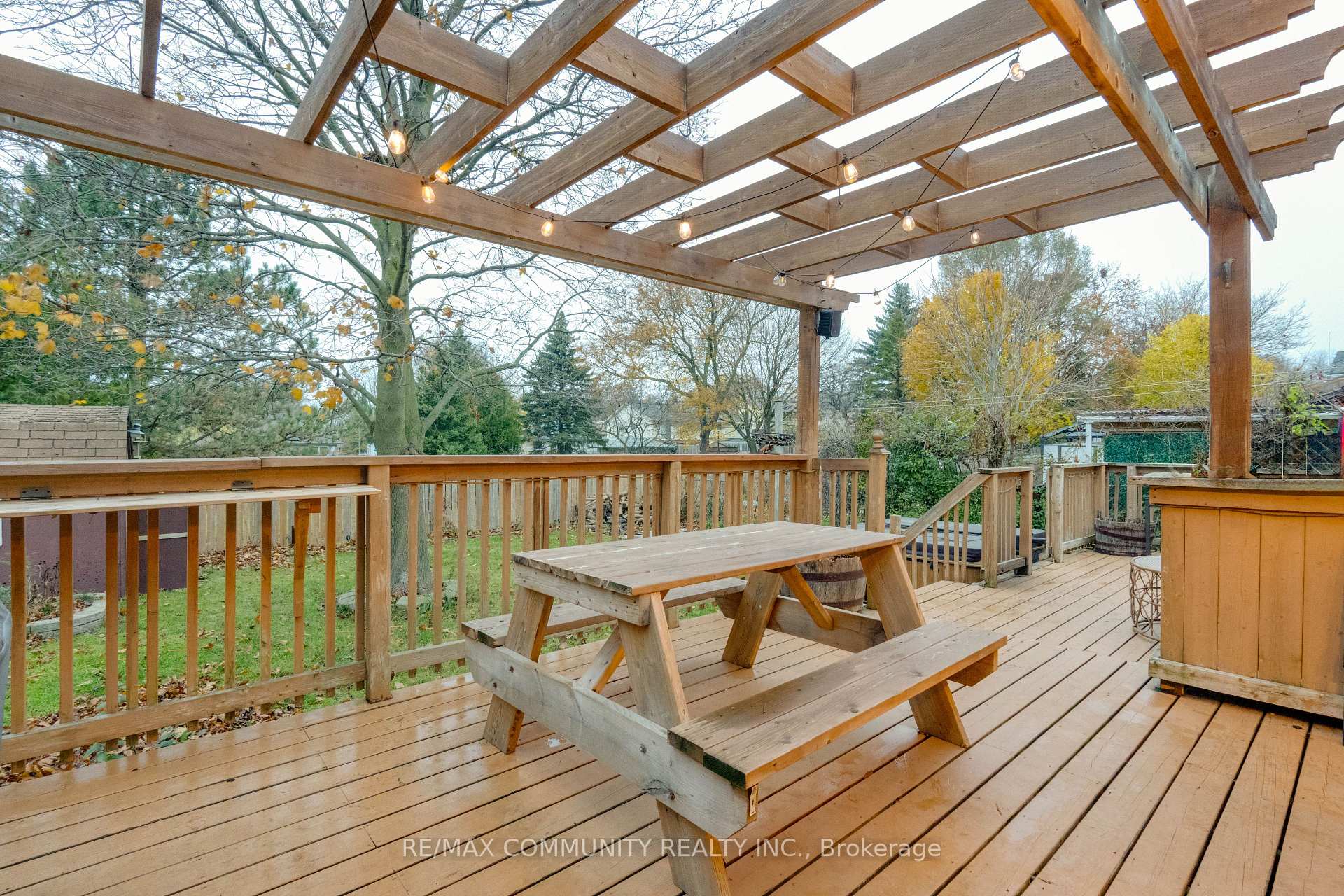 Photo 23 of 355 Southill Drive, Kitchener — HOMEH