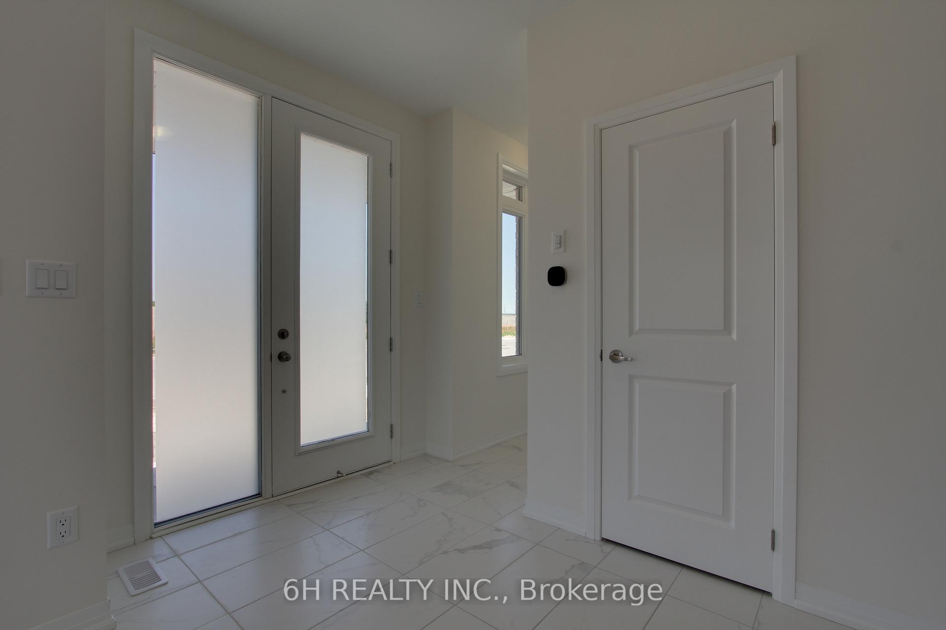 Photo 3 of 2618 Hibiscus Drive, Pickering, Rural Pickering — HOMEH