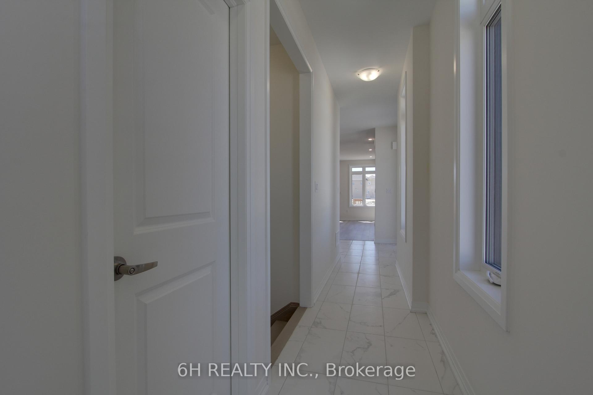 Photo 4 of 2618 Hibiscus Drive, Pickering, Rural Pickering — HOMEH