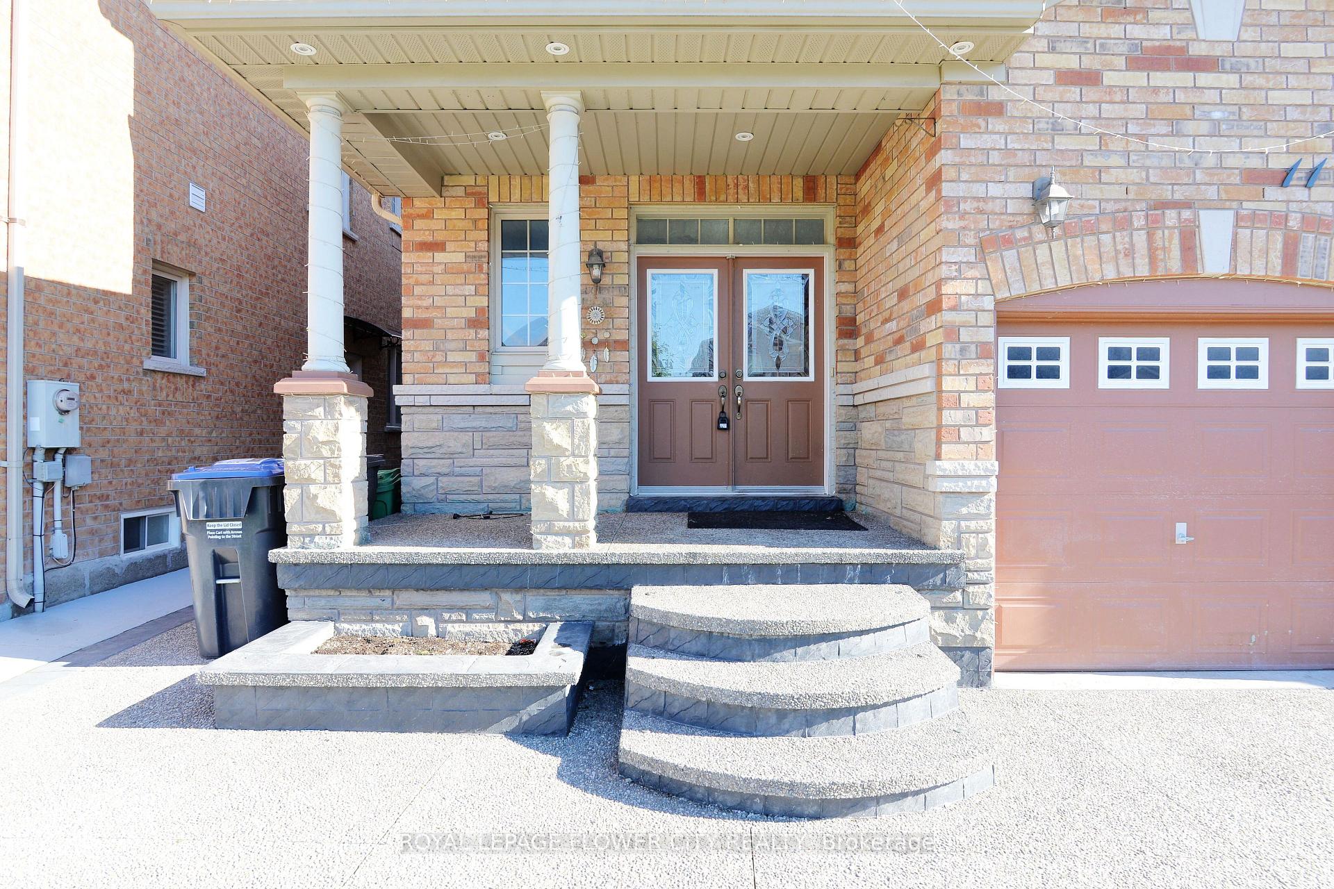 Photo 40 of 11 Lyndbrook Crescent, Brampton, Bram East — HOMEH