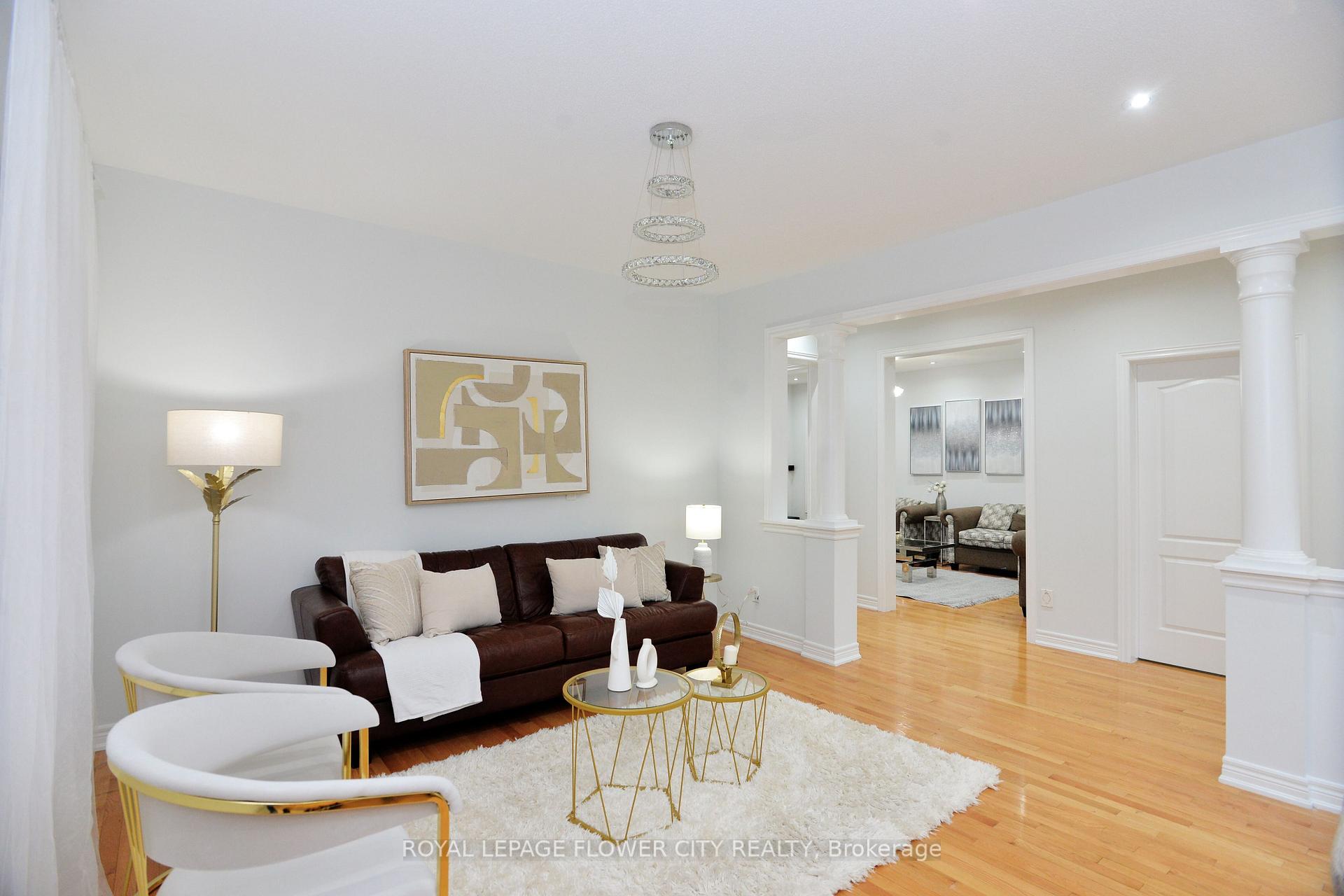 Photo 4 of 11 Lyndbrook Crescent, Brampton, Bram East — HOMEH