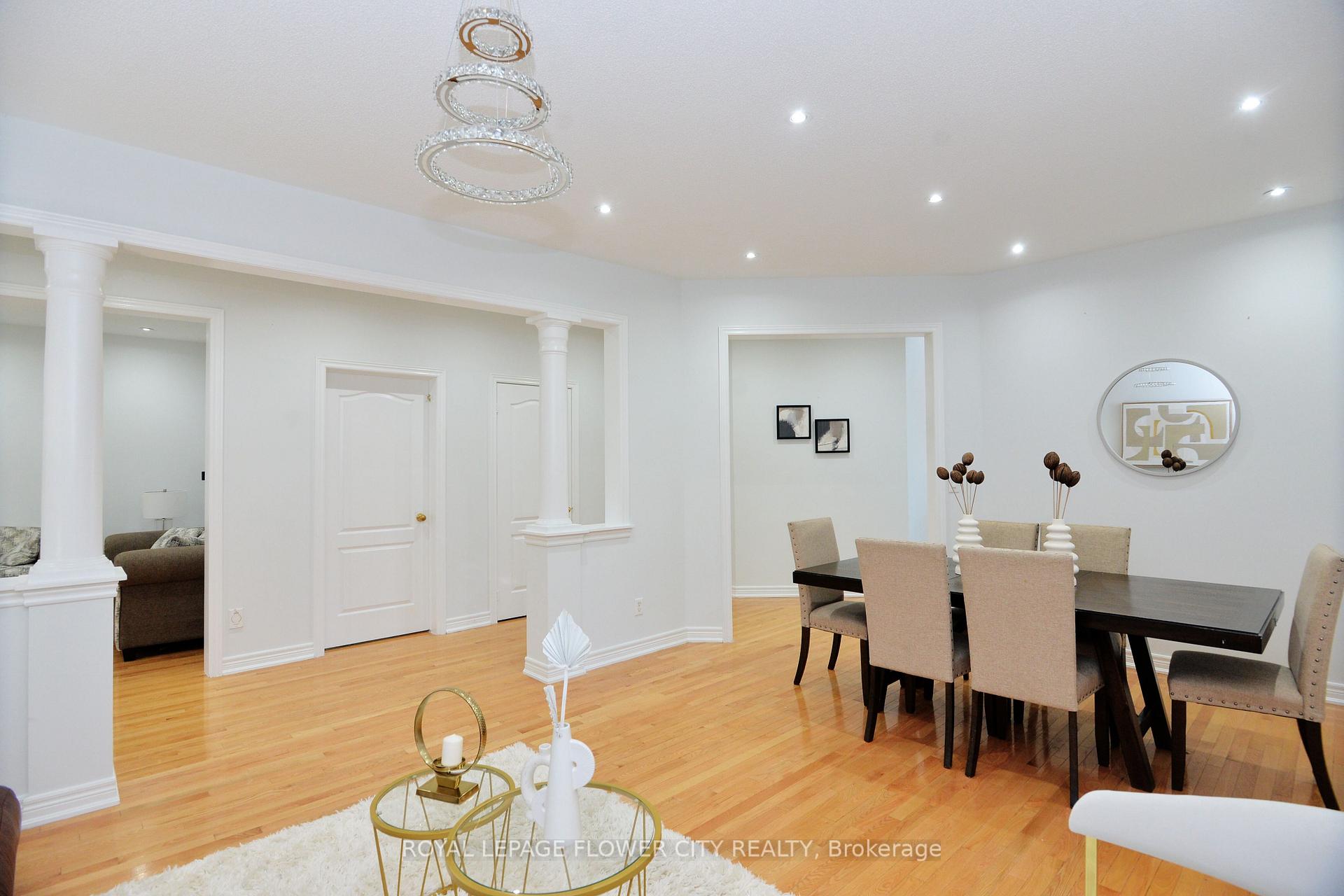 Photo 6 of 11 Lyndbrook Crescent, Brampton, Bram East — HOMEH