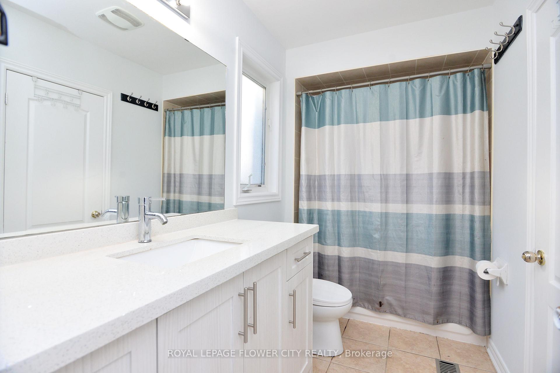 Photo 32 of 11 Lyndbrook Crescent, Brampton, Bram East — HOMEH