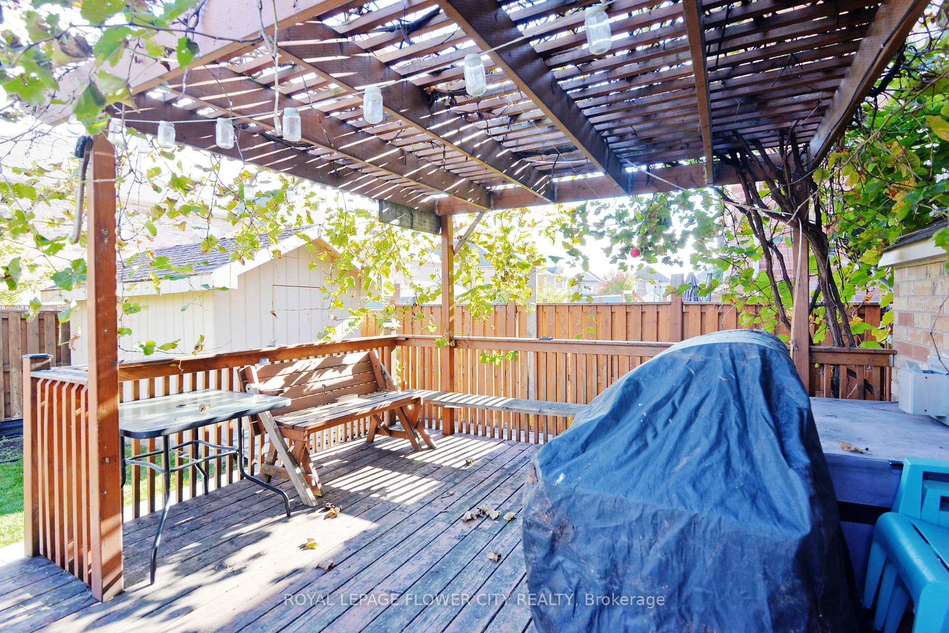 Photo 39 of 11 Lyndbrook Crescent, Brampton, Bram East — HOMEH