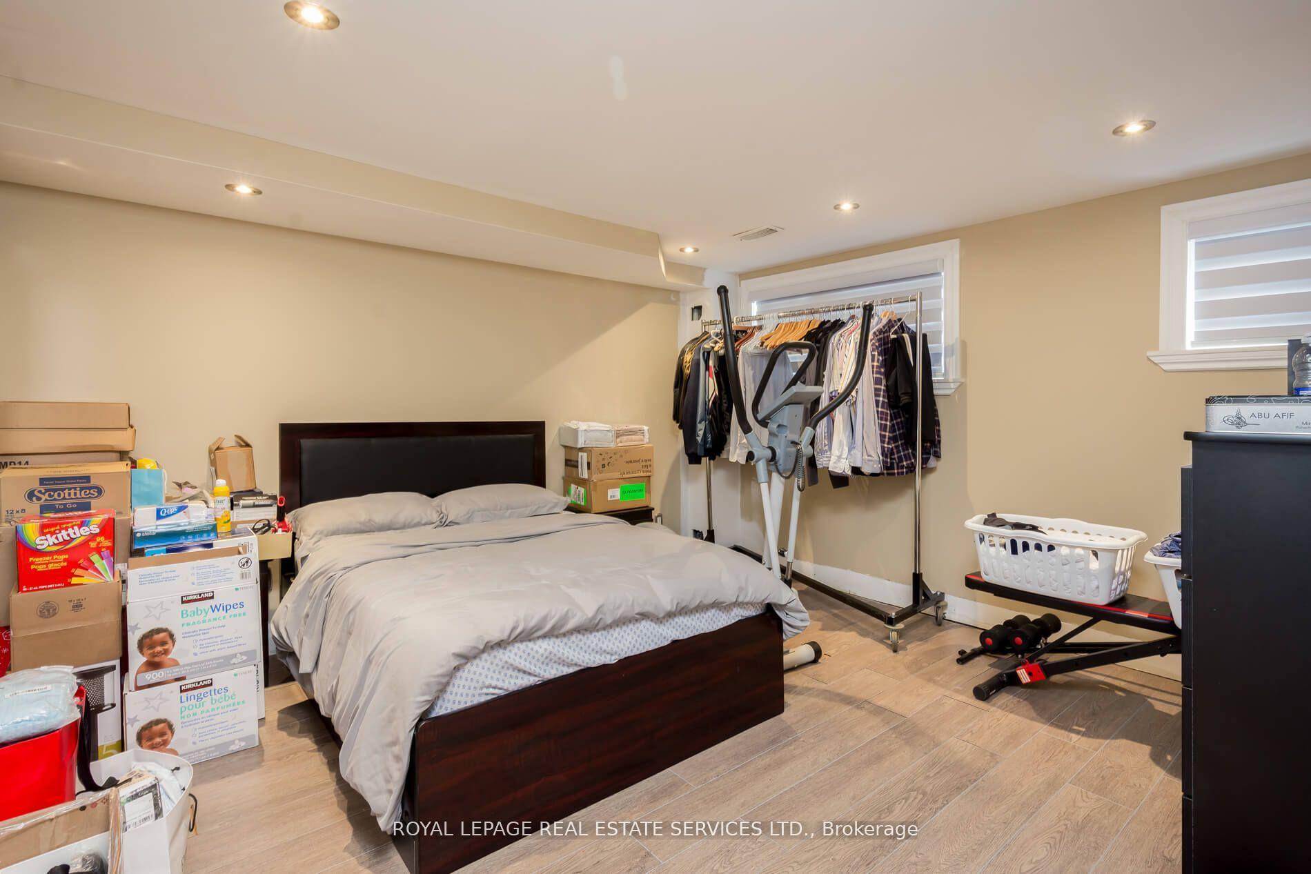 Photo 18 of 53 Findhorn Crescent, Vaughan, Maple — HOMEH