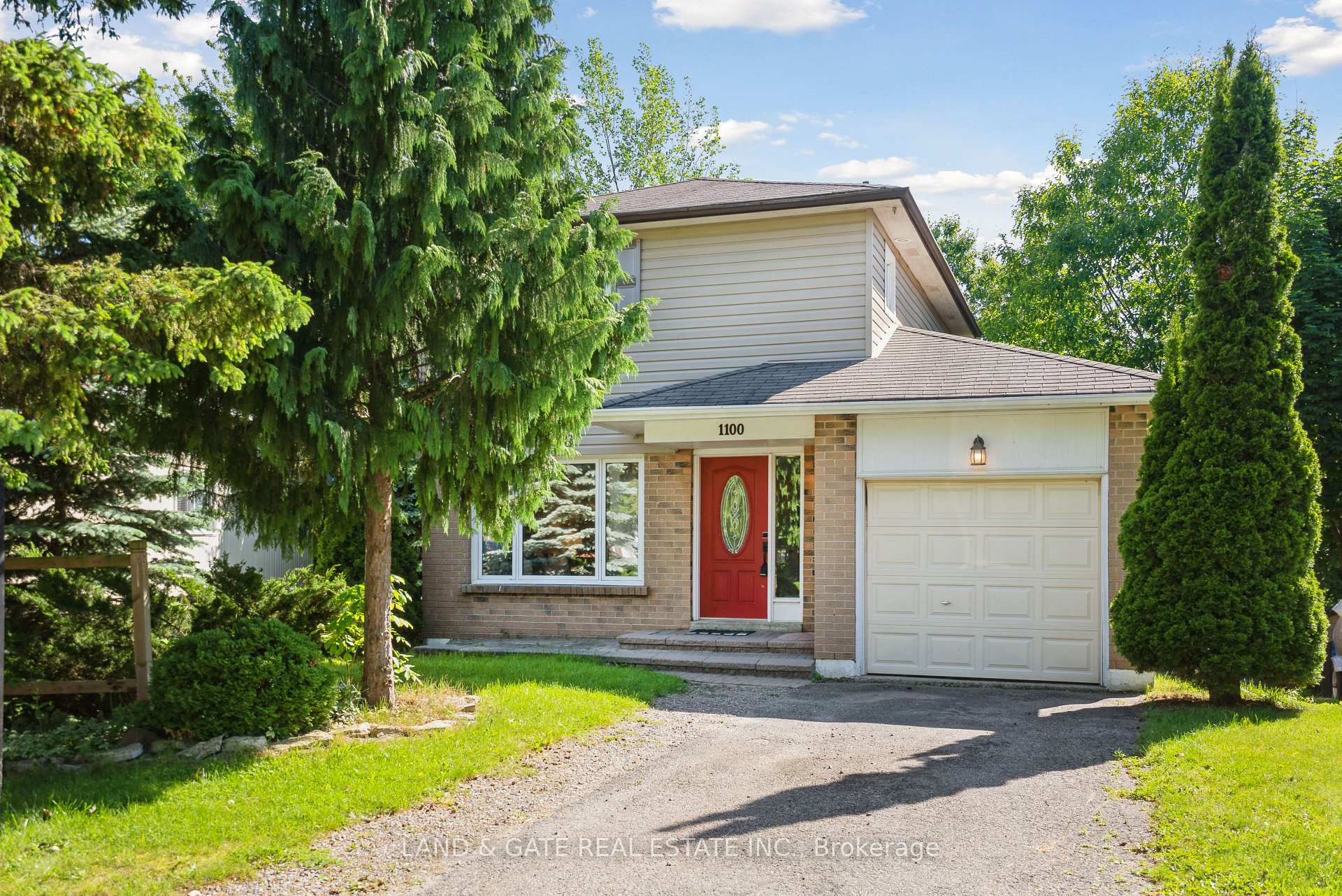 Photo 1 of 1100 Augusta Avenue, Oshawa, Donevan — HOMEH