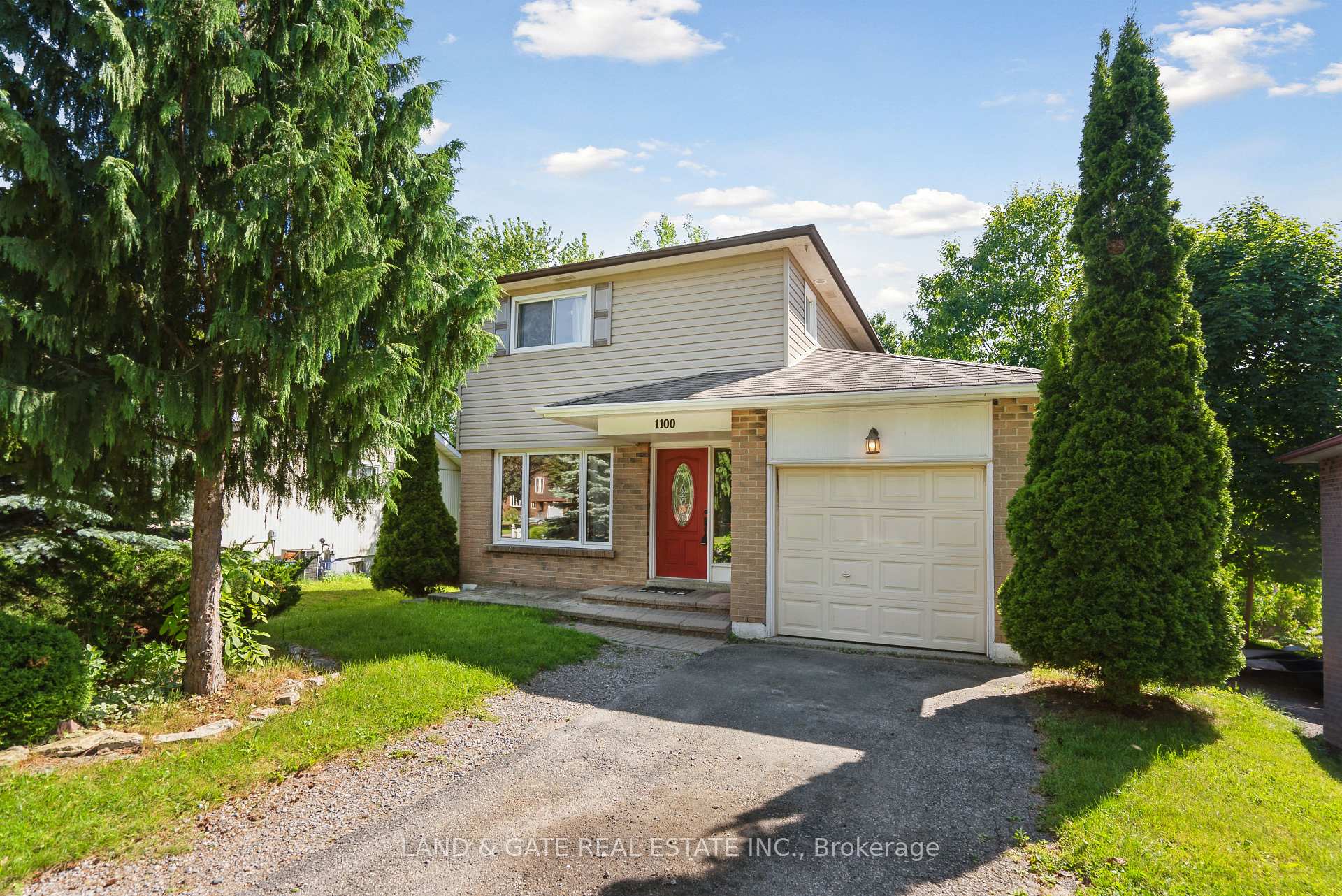 Photo 2 of 1100 Augusta Avenue, Oshawa, Donevan — HOMEH
