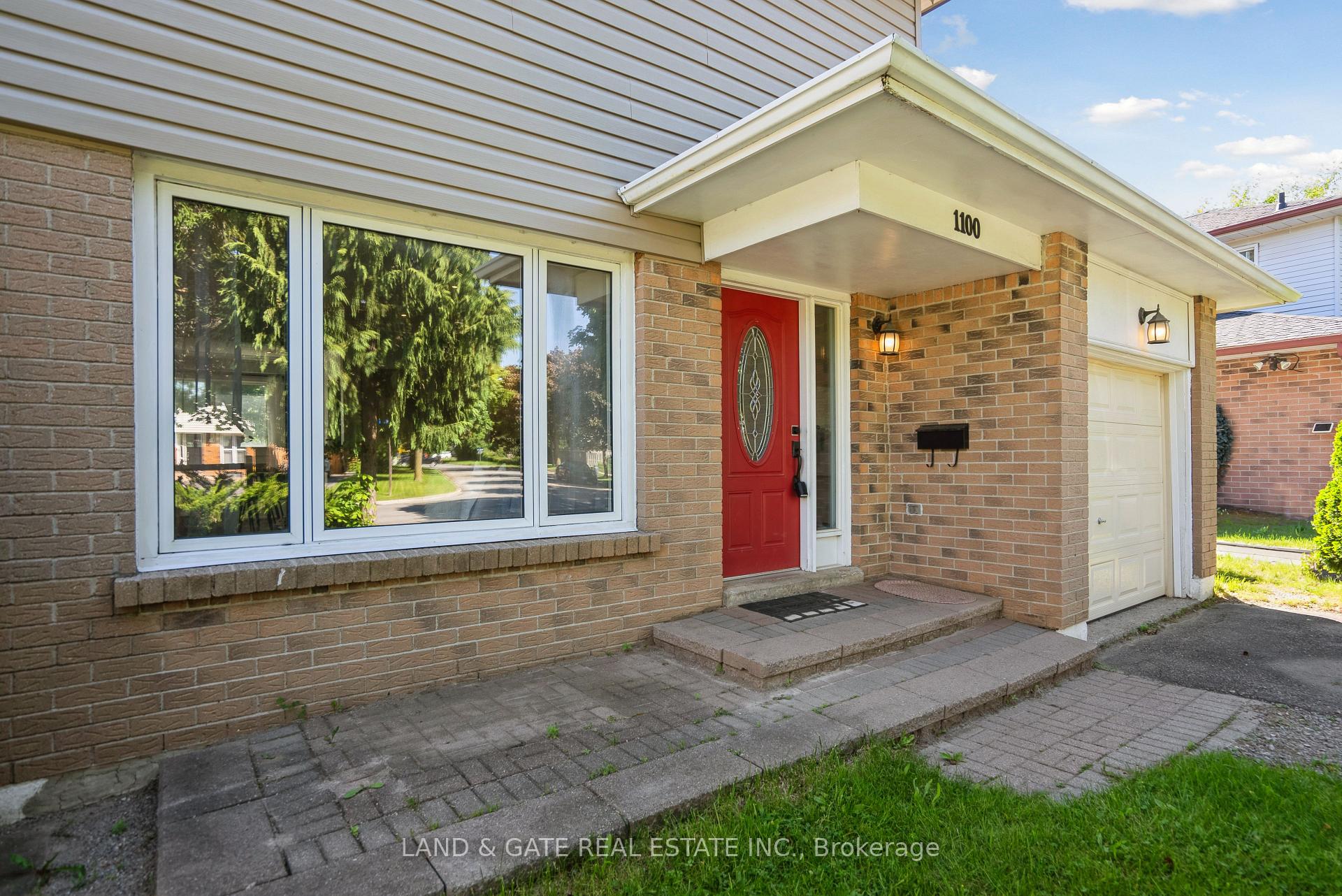 Photo 3 of 1100 Augusta Avenue, Oshawa, Donevan — HOMEH