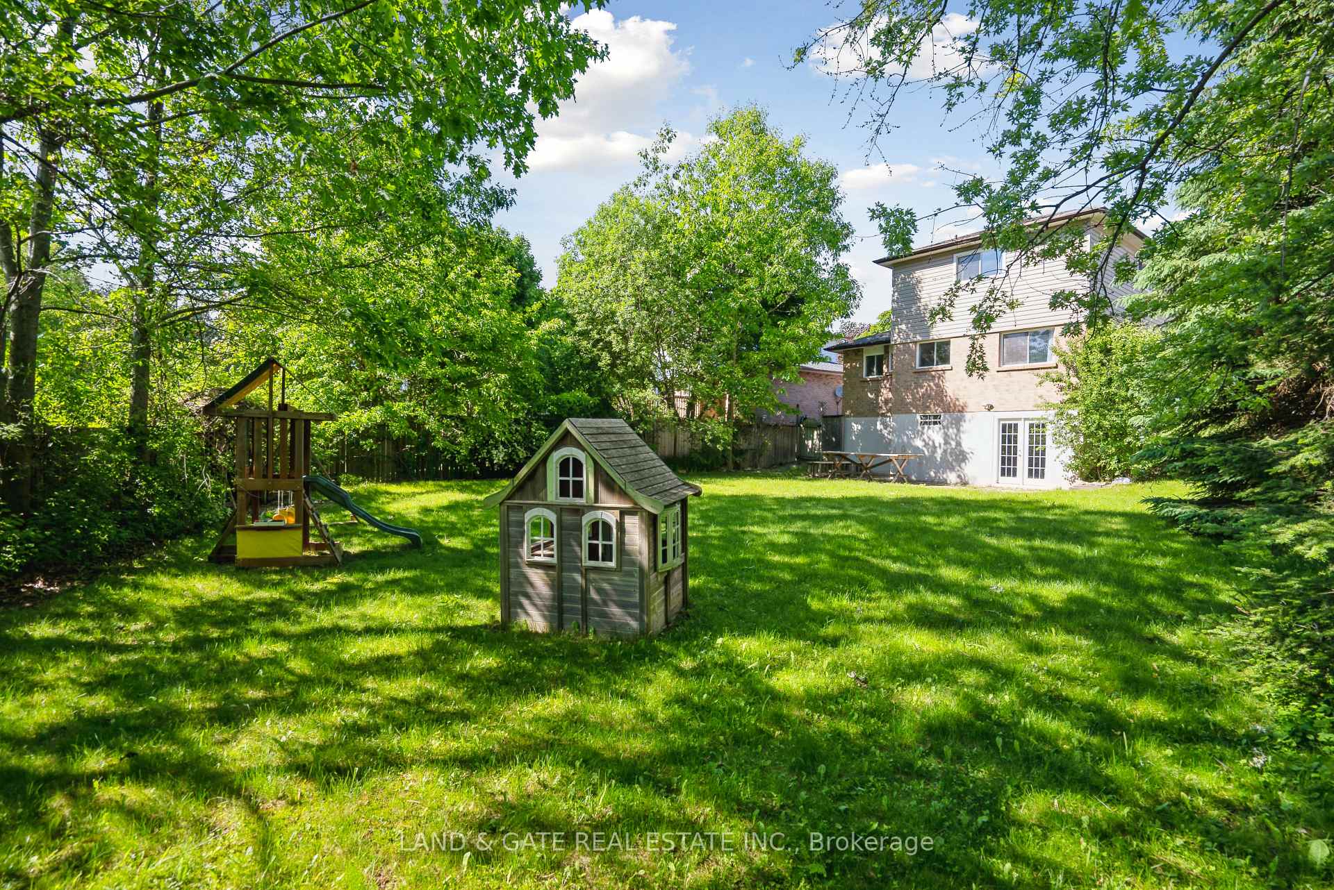 Photo 35 of 1100 Augusta Avenue, Oshawa, Donevan — HOMEH