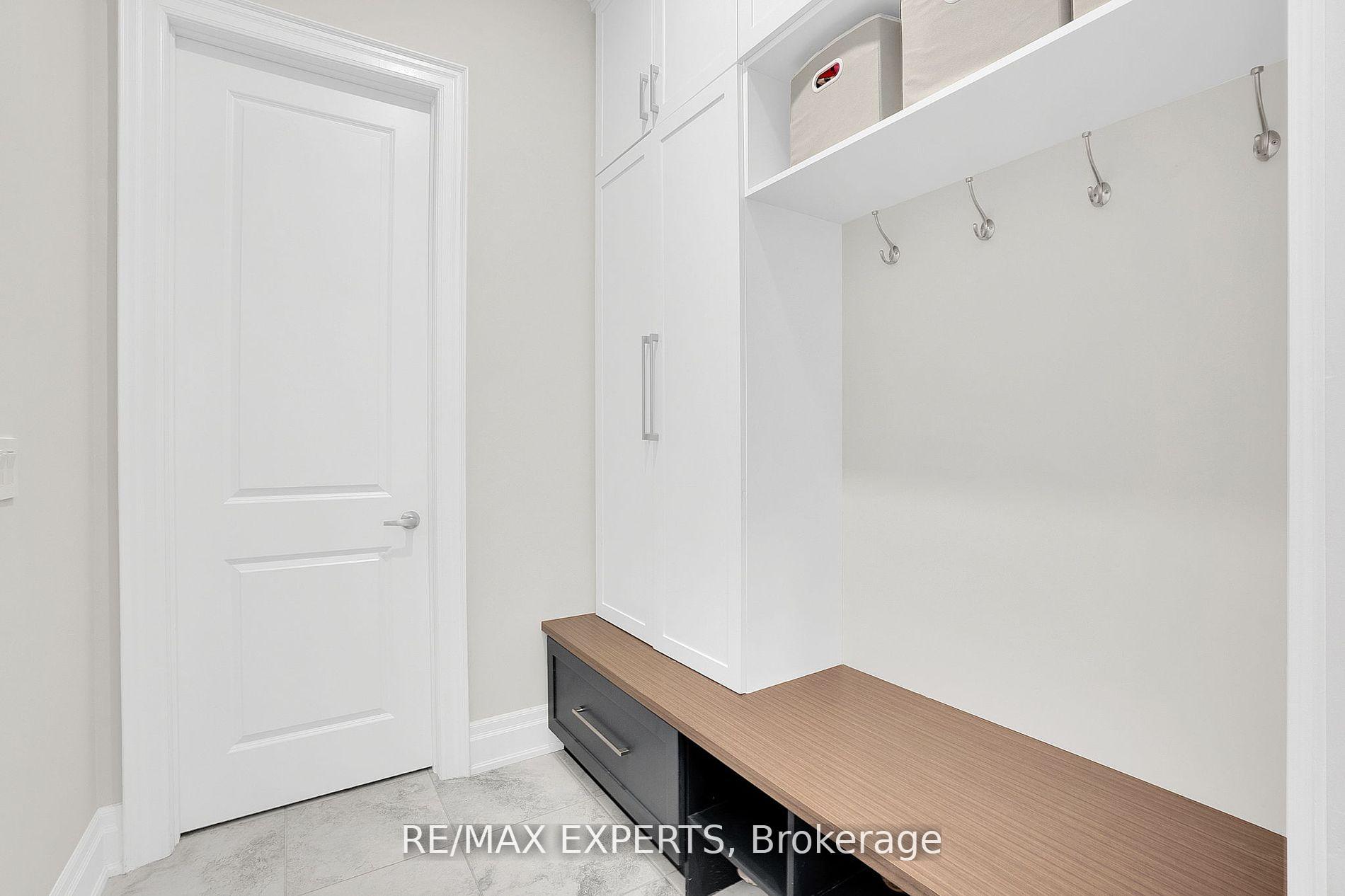 Photo 19 of 48 Rolling Green Court, Vaughan, Kleinburg — HOMEH