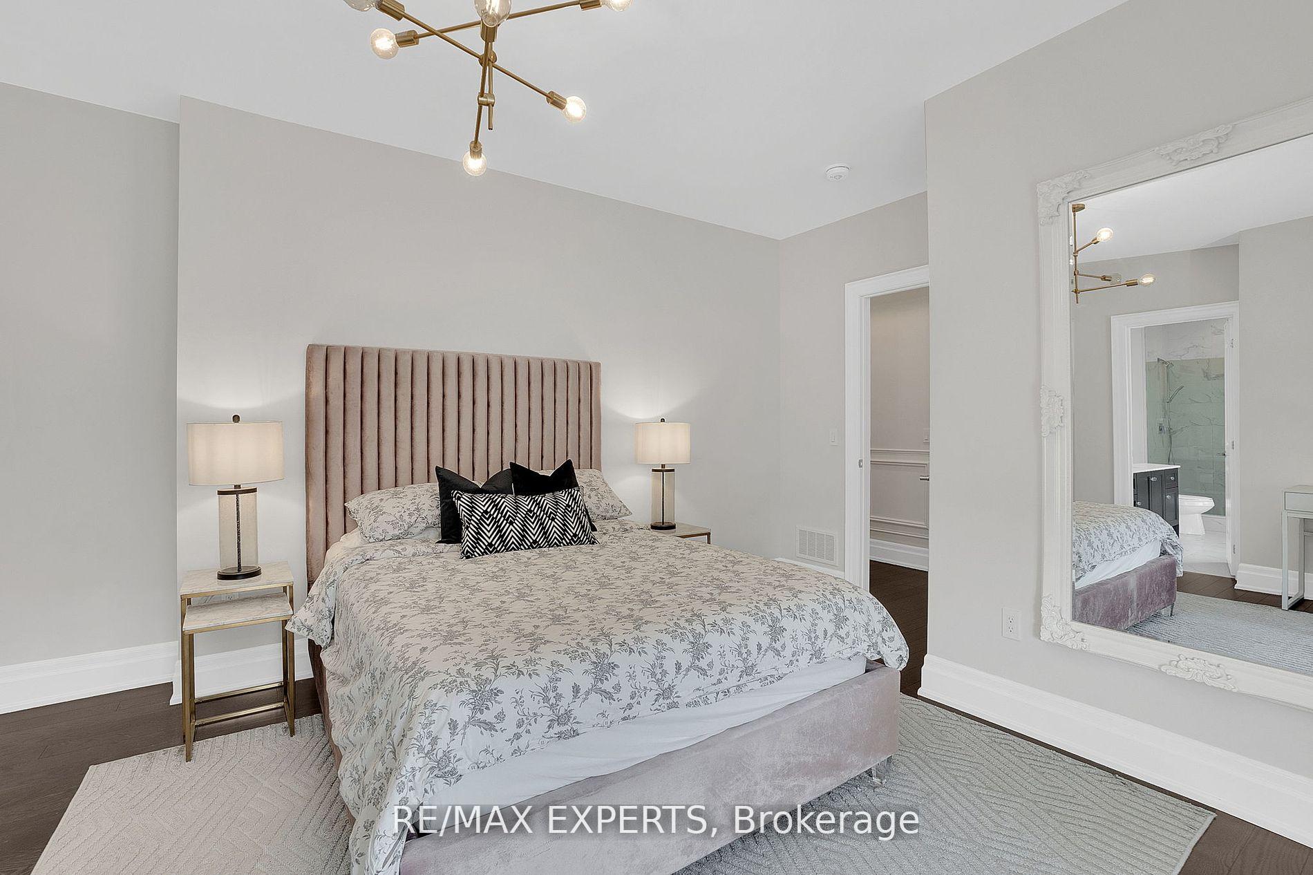 Photo 16 of 48 Rolling Green Court, Vaughan, Kleinburg — HOMEH