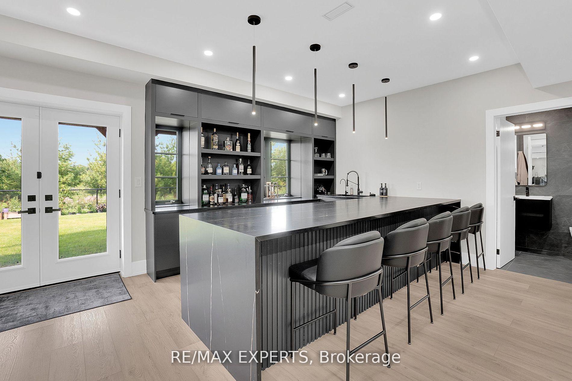 Photo 17 of 48 Rolling Green Court, Vaughan, Kleinburg — HOMEH