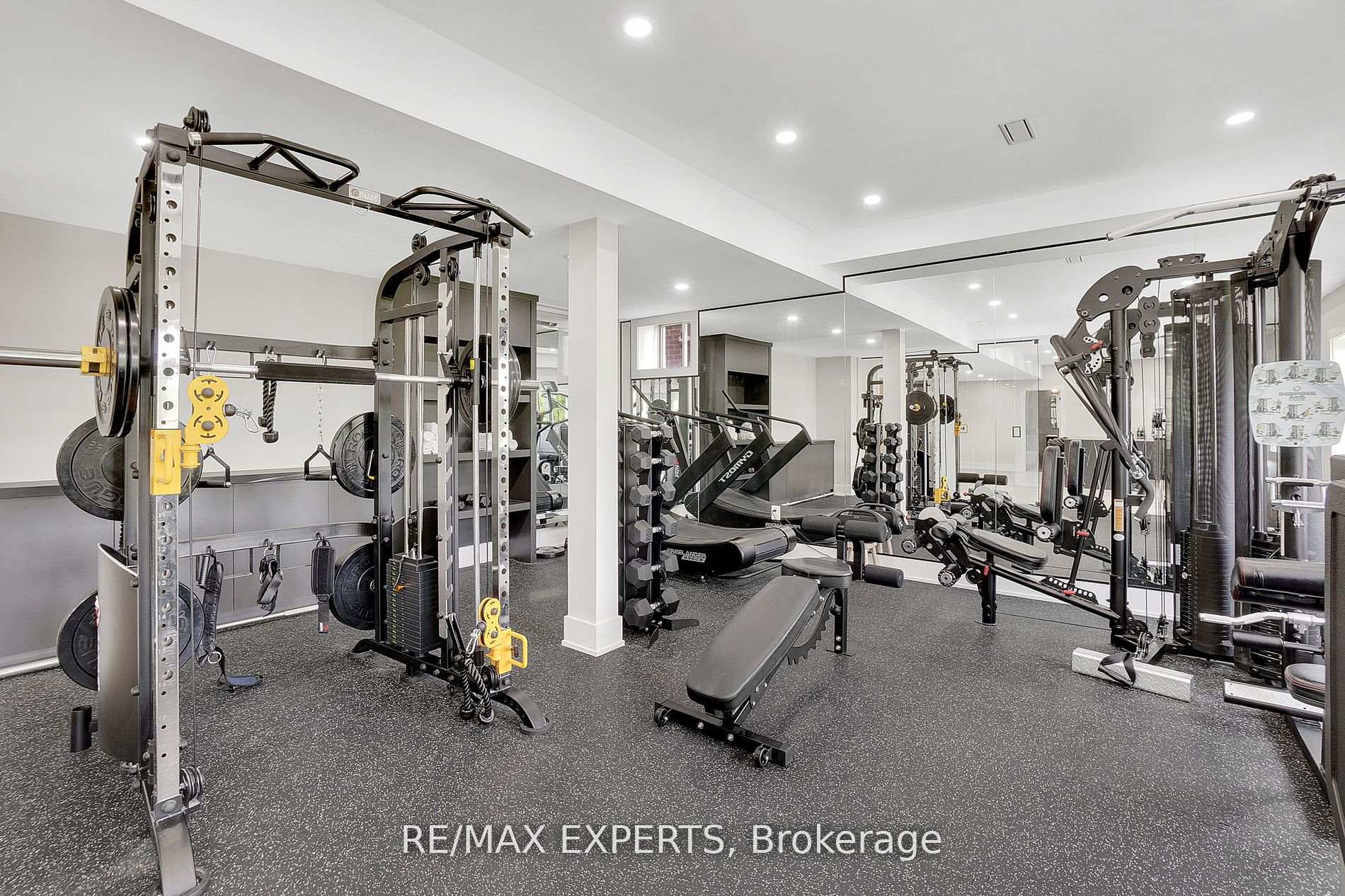 Photo 20 of 48 Rolling Green Court, Vaughan, Kleinburg — HOMEH