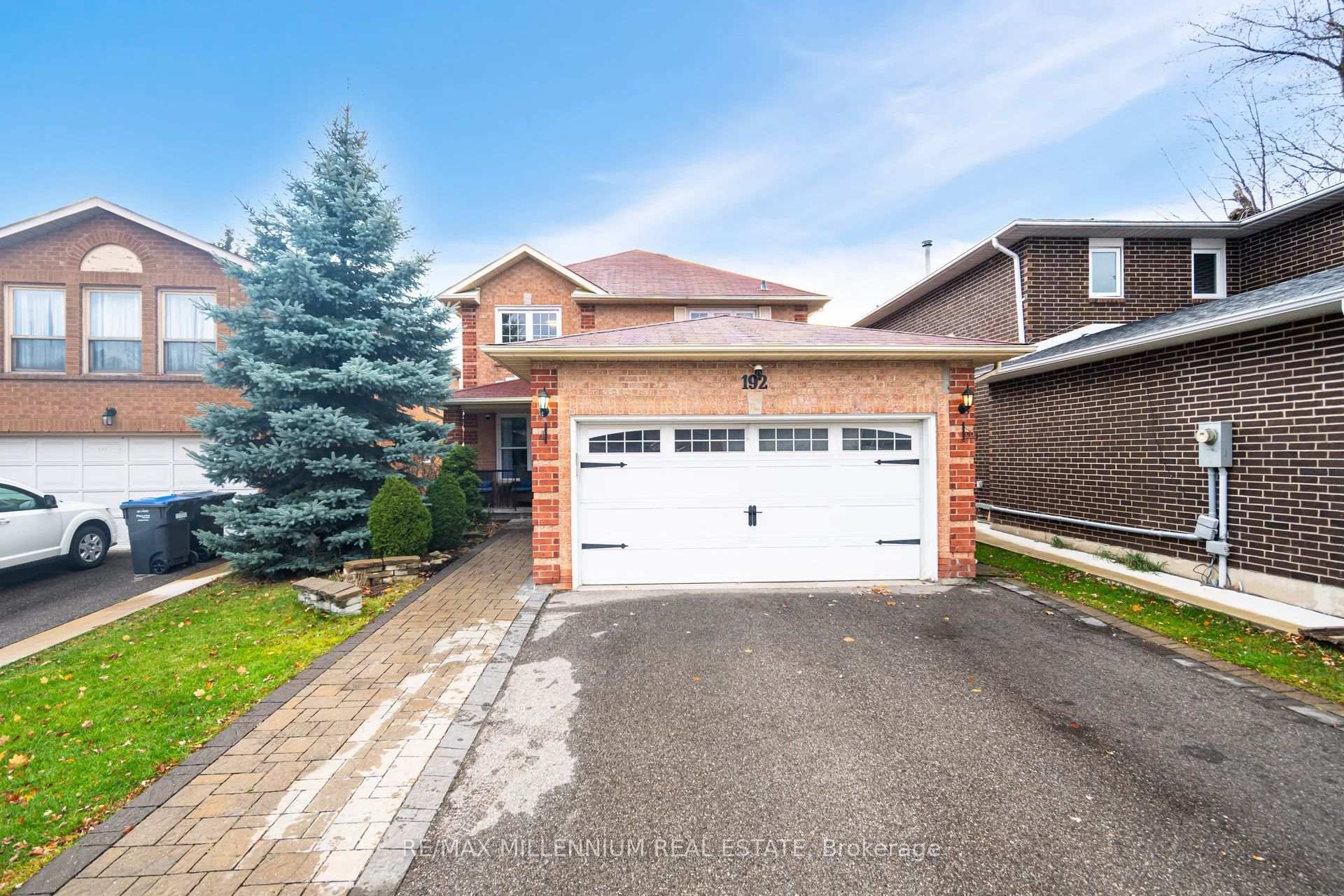 Photo 8 of 192 Conestoga Drive, Brampton, Heart Lake West — HOMEH