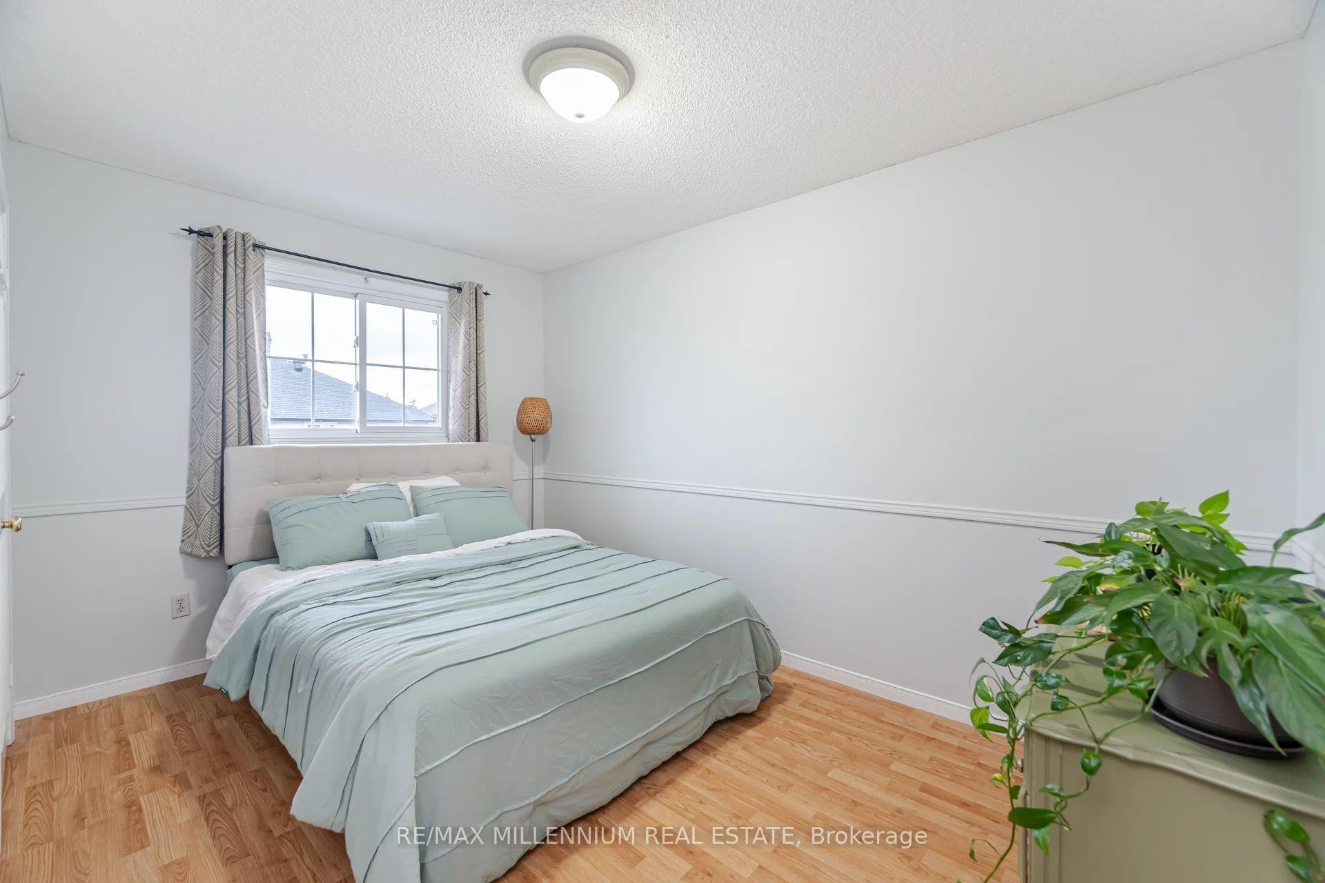Photo 18 of 192 Conestoga Drive, Brampton, Heart Lake West — HOMEH