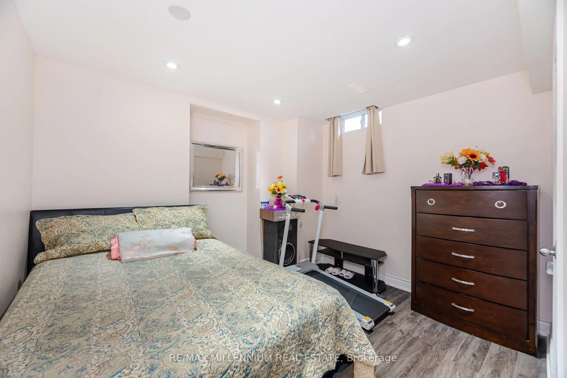 Photo 28 of 192 Conestoga Drive, Brampton, Heart Lake West — HOMEH