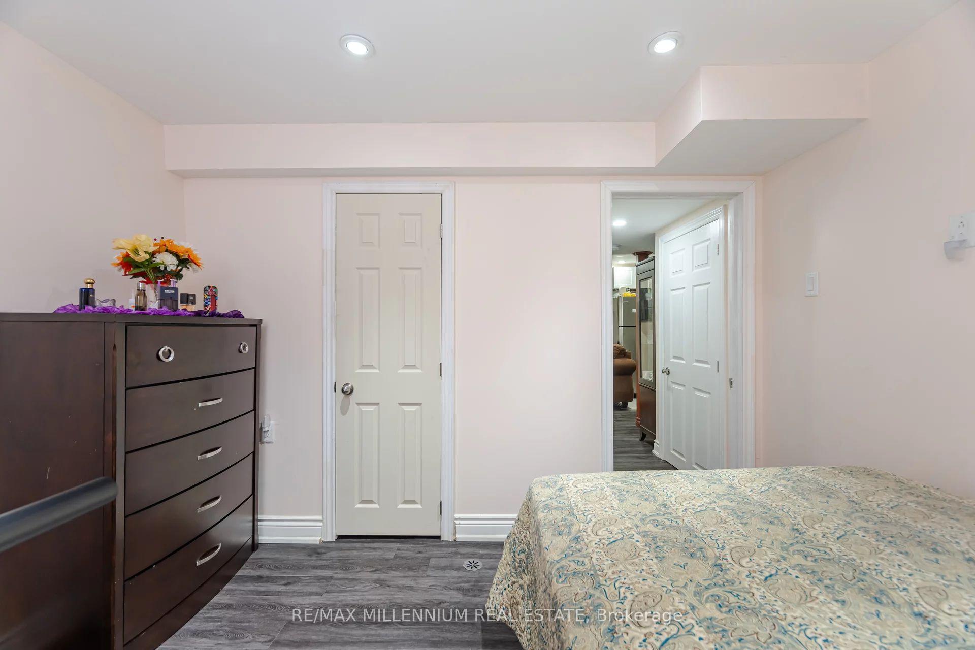 Photo 27 of 192 Conestoga Drive, Brampton, Heart Lake West — HOMEH