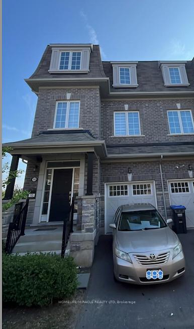 Front of 16 Pomarine Way