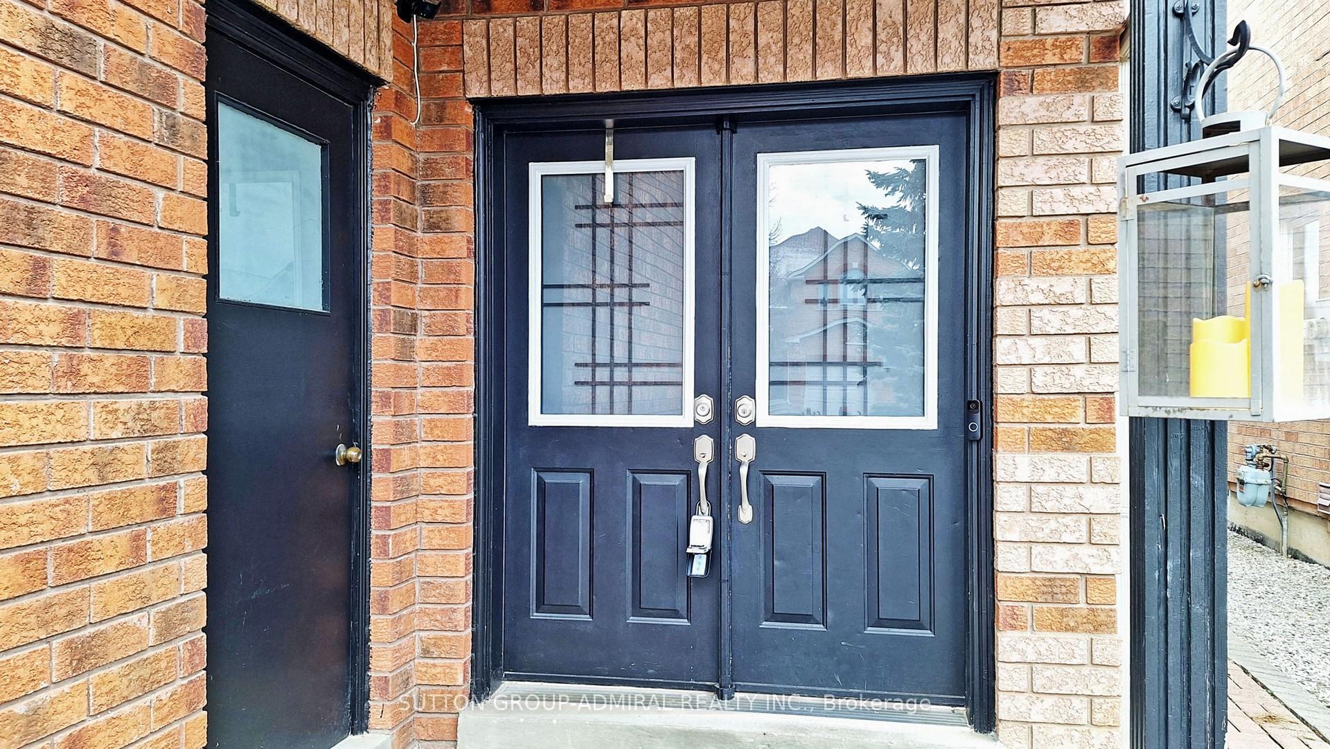 Photo 9 of 102 Fountainbridge Drive N, Caledon, Bolton East — HOMEH
