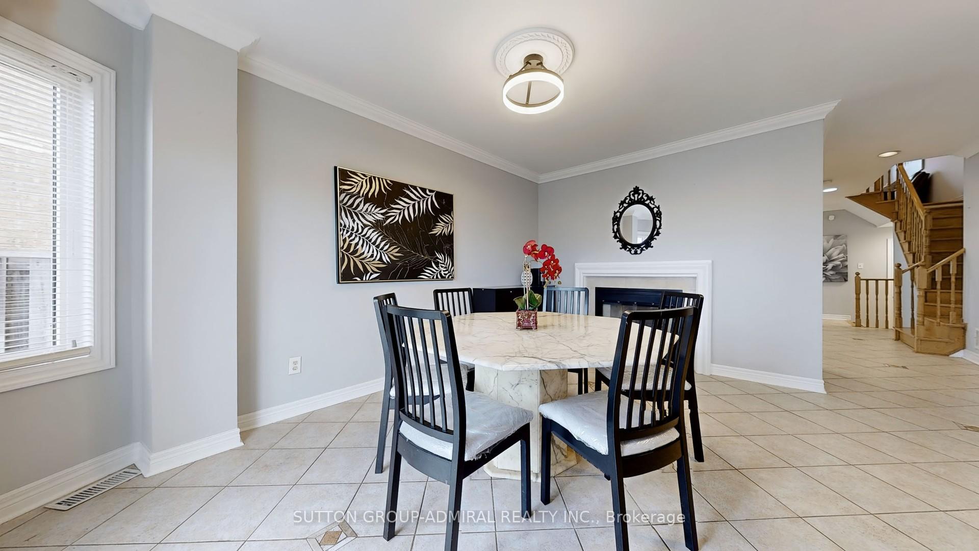 Photo 20 of 102 Fountainbridge Drive N, Caledon, Bolton East — HOMEH