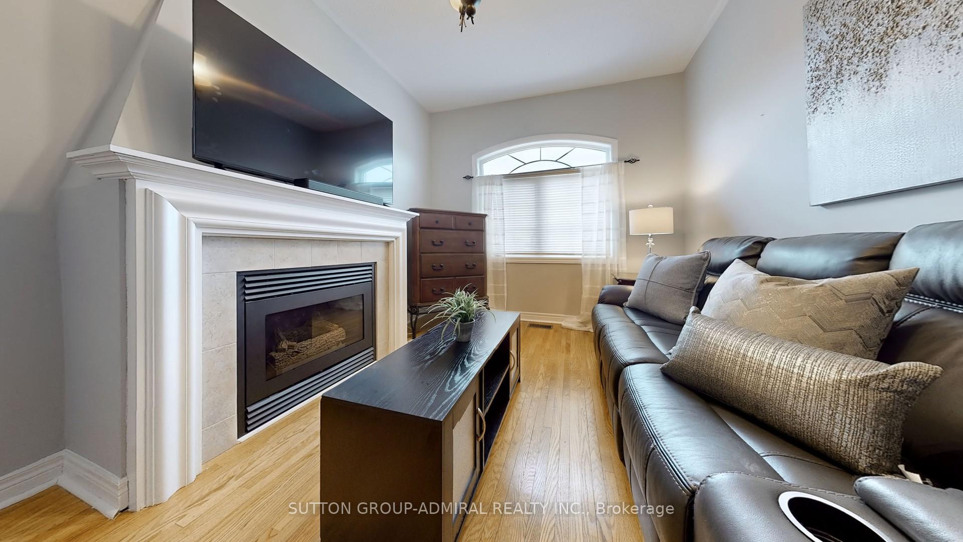 Photo 27 of 102 Fountainbridge Drive N, Caledon, Bolton East — HOMEH