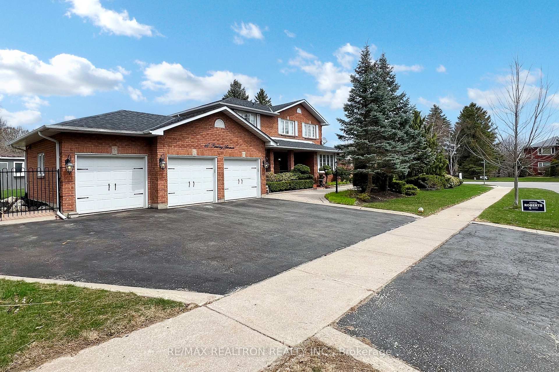 Front of 80 Findlay Avenue