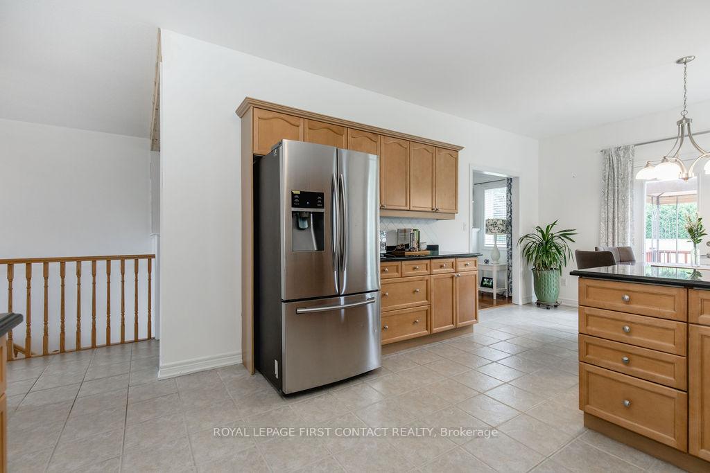 Photo 11 of 31 Vanderpost Crescent, Essa, Thornton — HOMEH