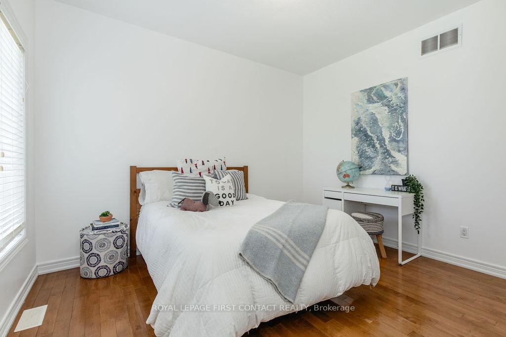 Photo 28 of 31 Vanderpost Crescent, Essa, Thornton — HOMEH