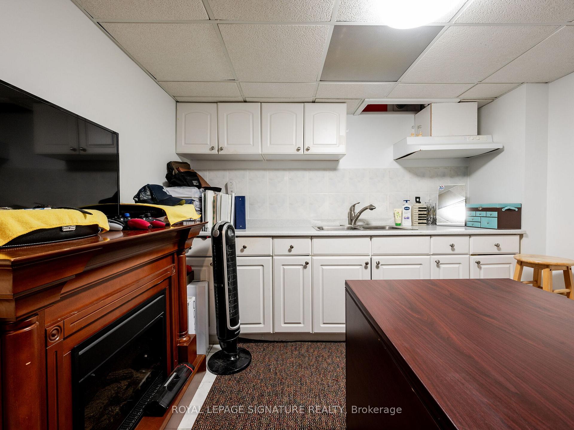 Photo 33 of 433 Tailfeather Crescent, Mississauga, Hurontario — HOMEH