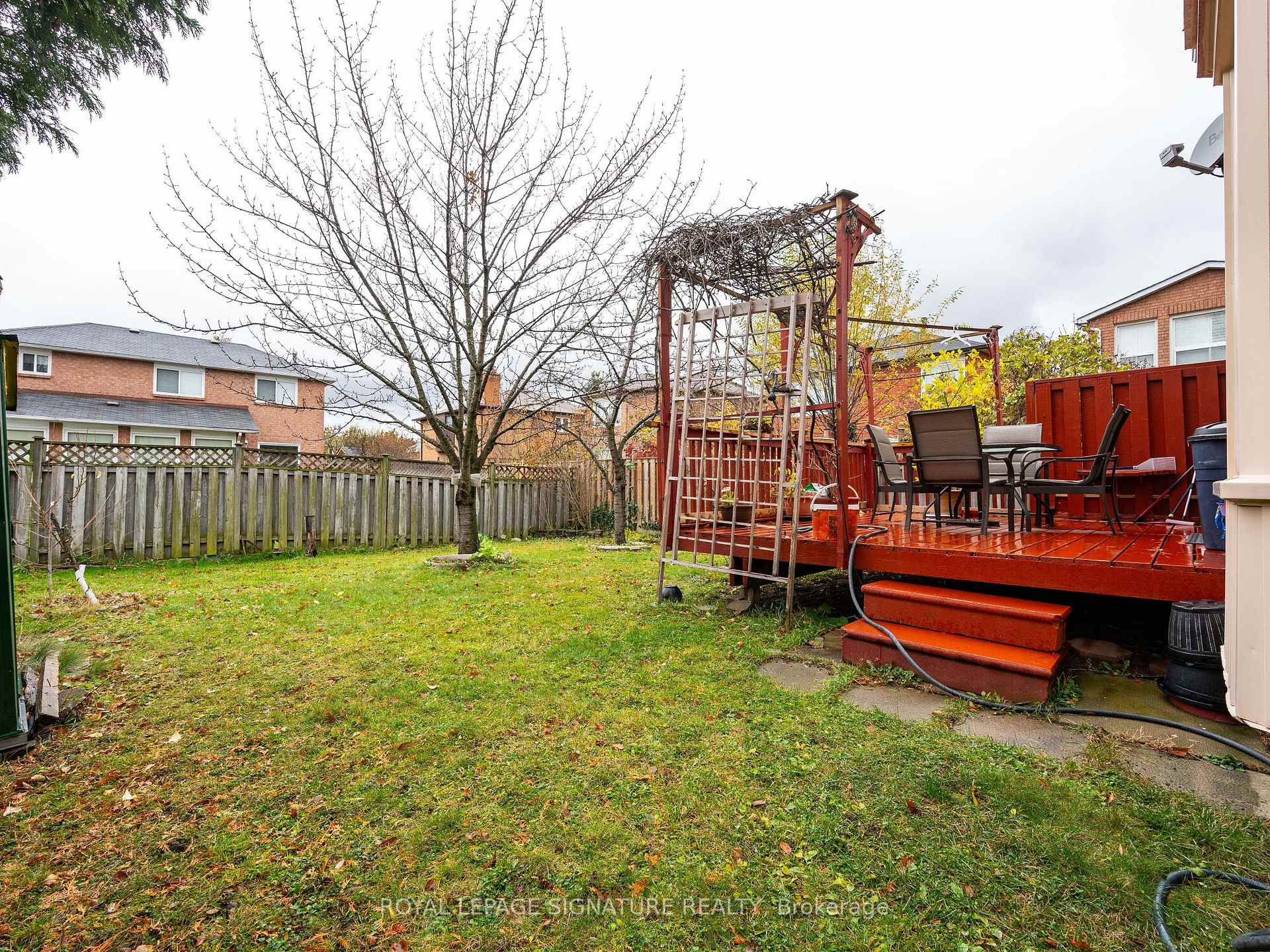 Photo 40 of 433 Tailfeather Crescent, Mississauga, Hurontario — HOMEH