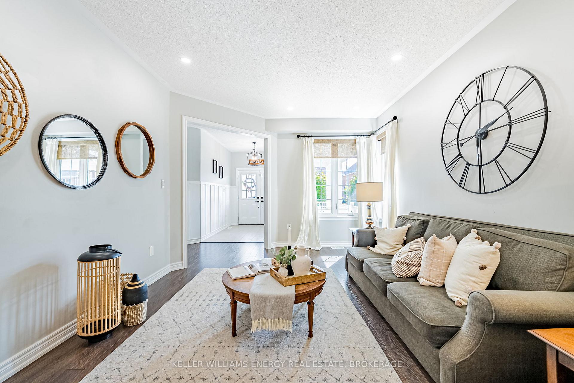 Photo 3 of 1692 Frederick Mason Drive, Oshawa, Taunton — HOMEH