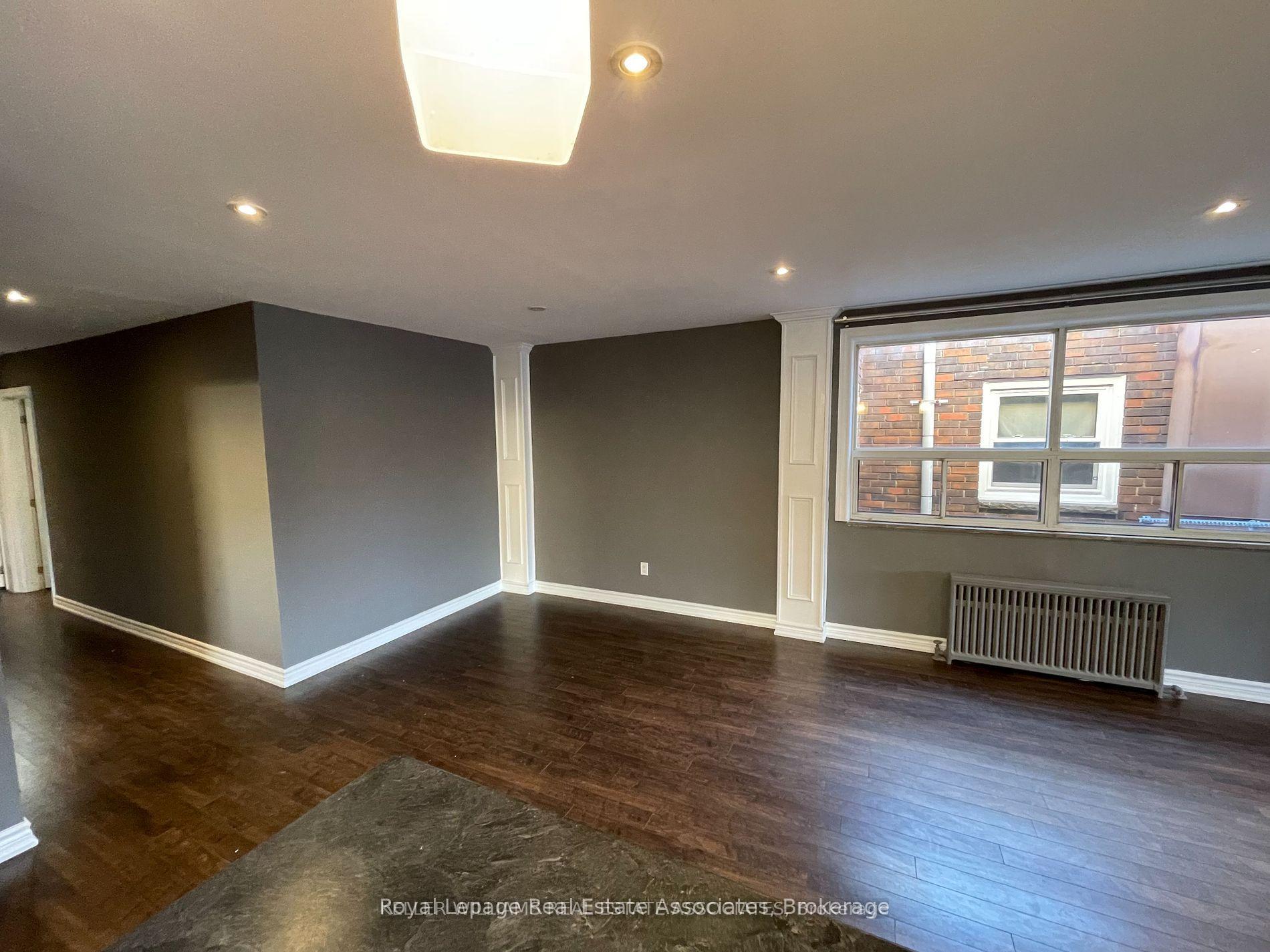 Photo 12 of 233 Lakeshore Road E, Mississauga, Port Credit — HOMEH