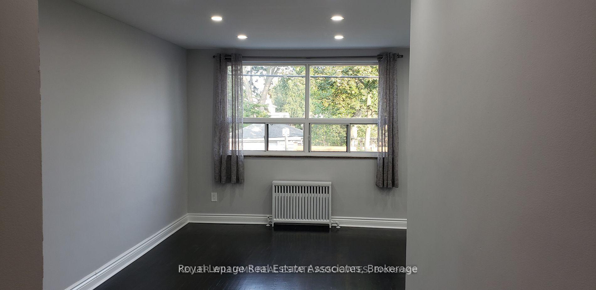 Photo 20 of 233 Lakeshore Road E, Mississauga, Port Credit — HOMEH