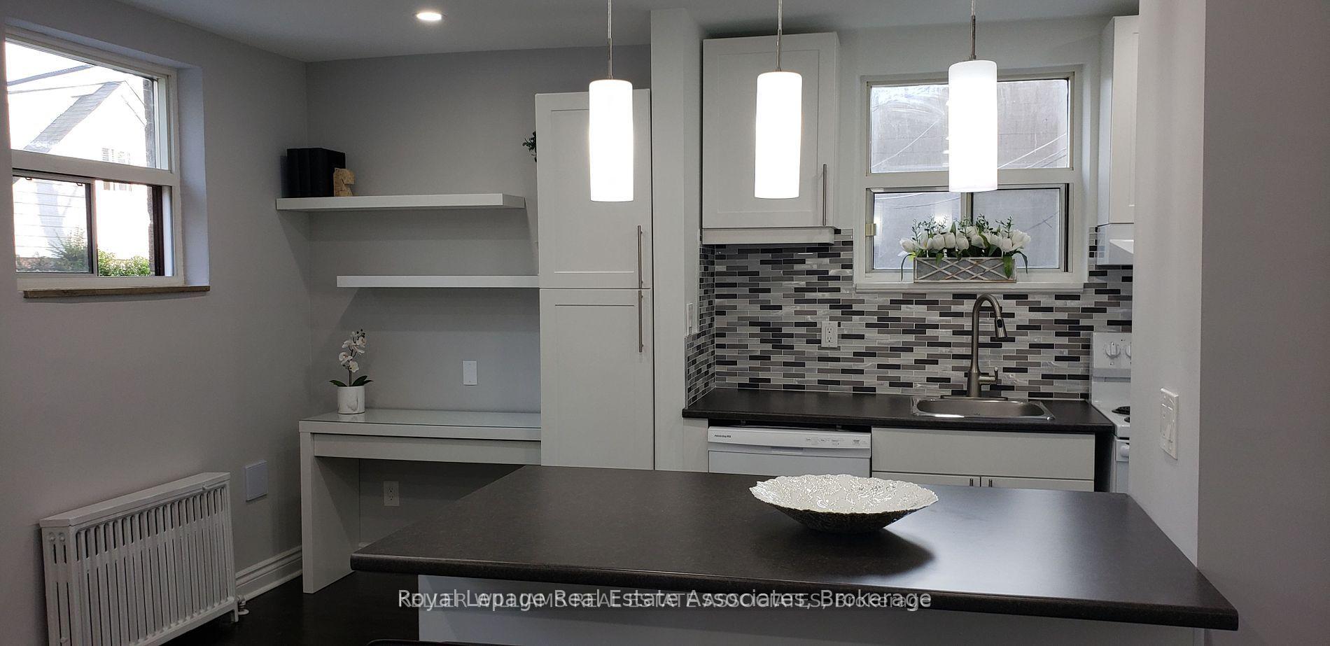 Photo 28 of 233 Lakeshore Road E, Mississauga, Port Credit — HOMEH