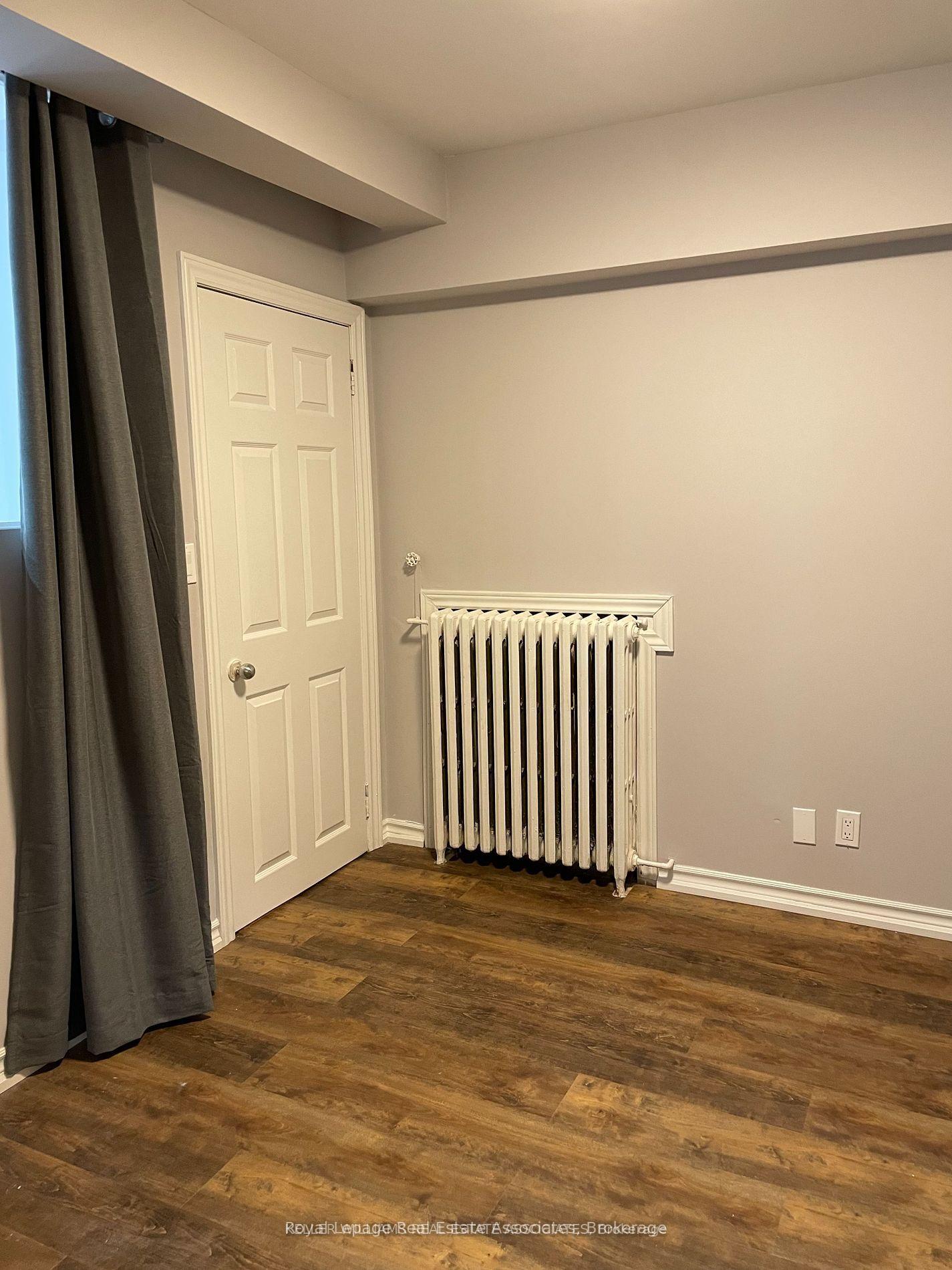 Photo 26 of 233 Lakeshore Road E, Mississauga, Port Credit — HOMEH