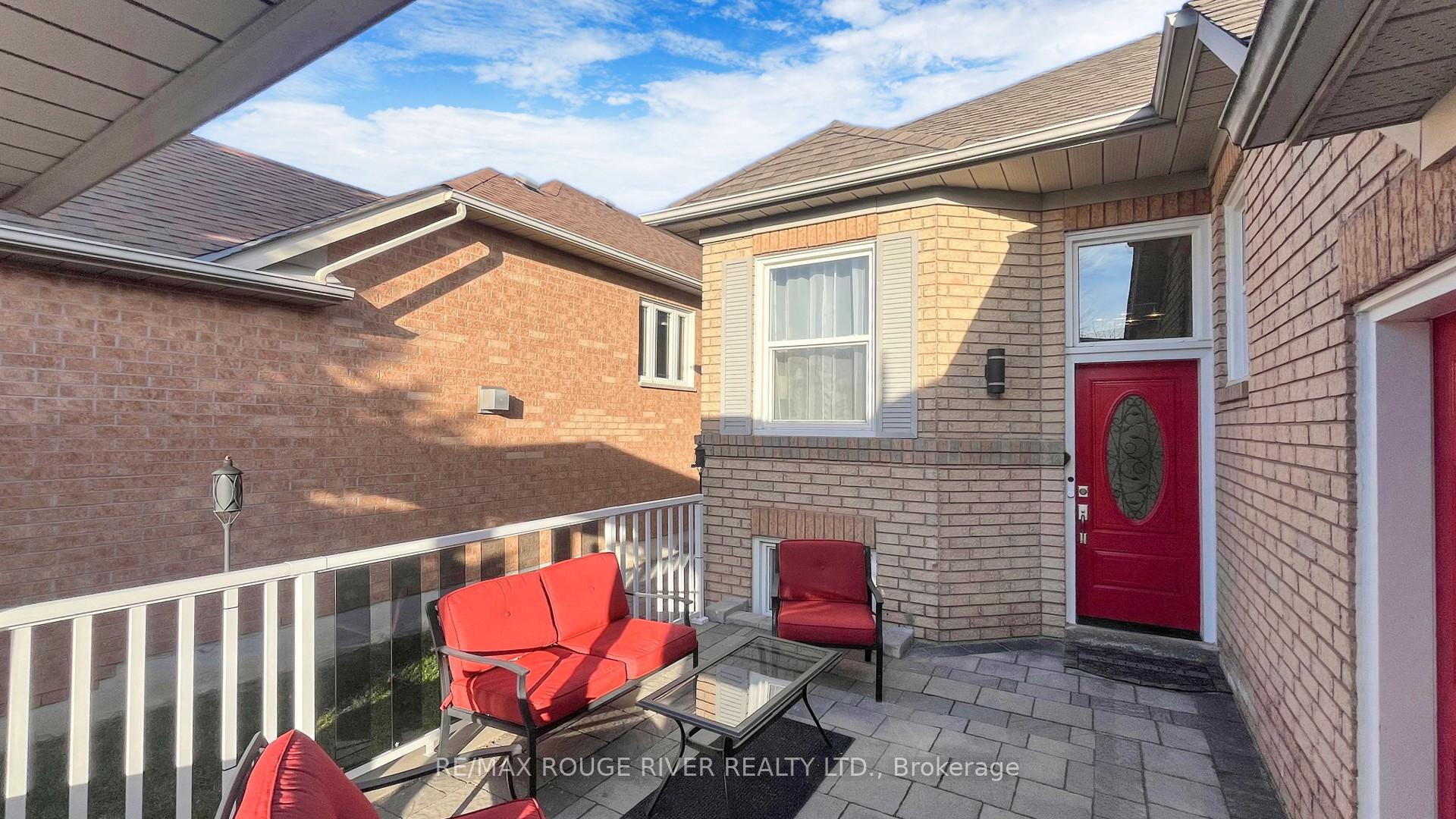 Photo 5 of 87 St Thomas Street, Whitby, Brooklin — HOMEH