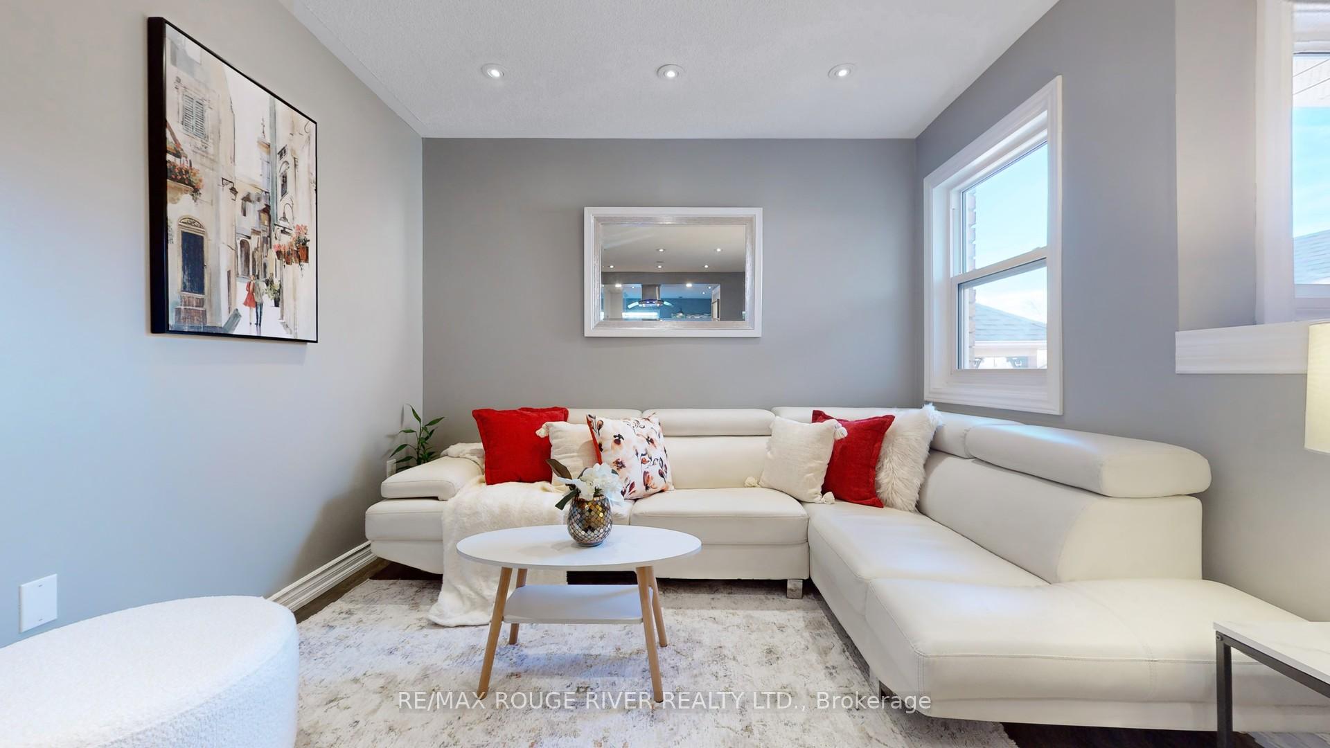 Photo 6 of 87 St Thomas Street, Whitby, Brooklin — HOMEH