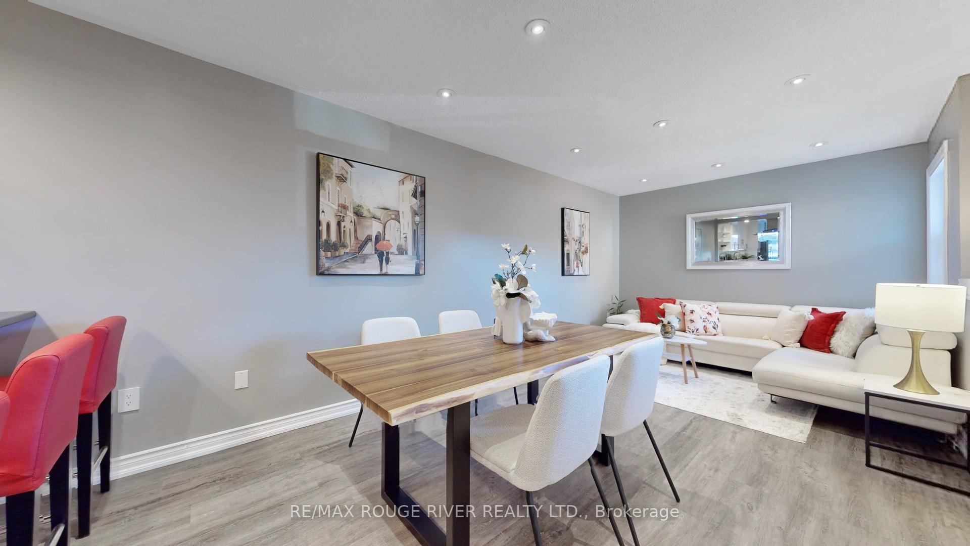 Photo 2 of 87 St Thomas Street, Whitby, Brooklin — HOMEH